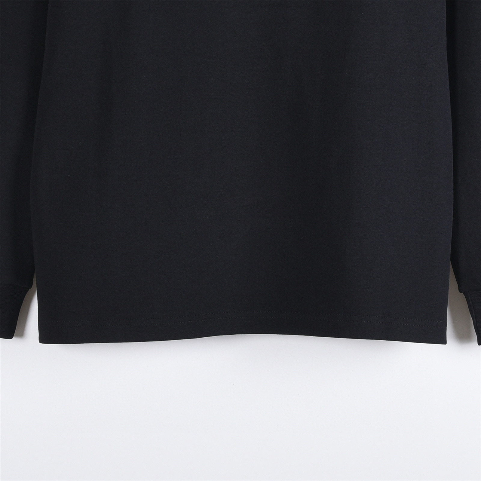 Louis Vuitton 루이비통 플라워 레터링 자수 긴팔 티셔츠 17