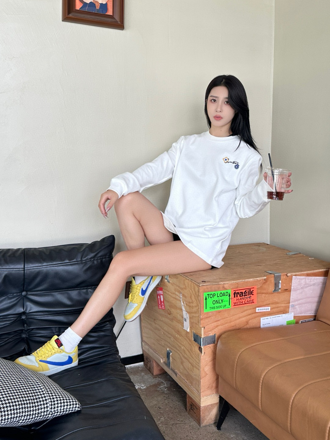 Louis Vuitton 루이비통 플라워 레터링 자수 긴팔 티셔츠 3