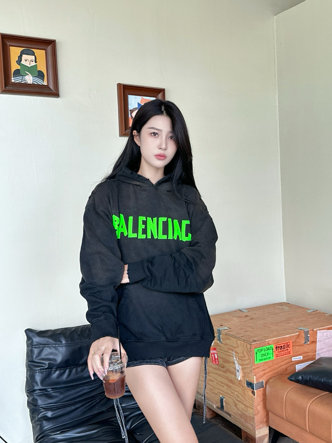 Balenciaga 발렌시아가 25FW 입체 고무 나염 워싱 디스트로이드 후드 티셔츠 10