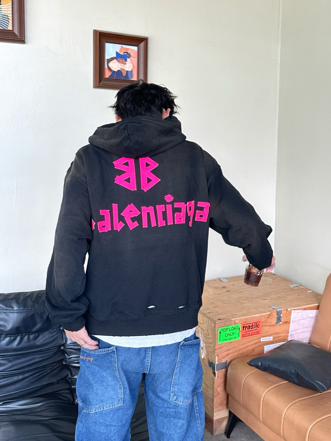 Balenciaga 발렌시아가 25FW 입체 고무 나염 워싱 디스트로이드 후드 티셔츠 4