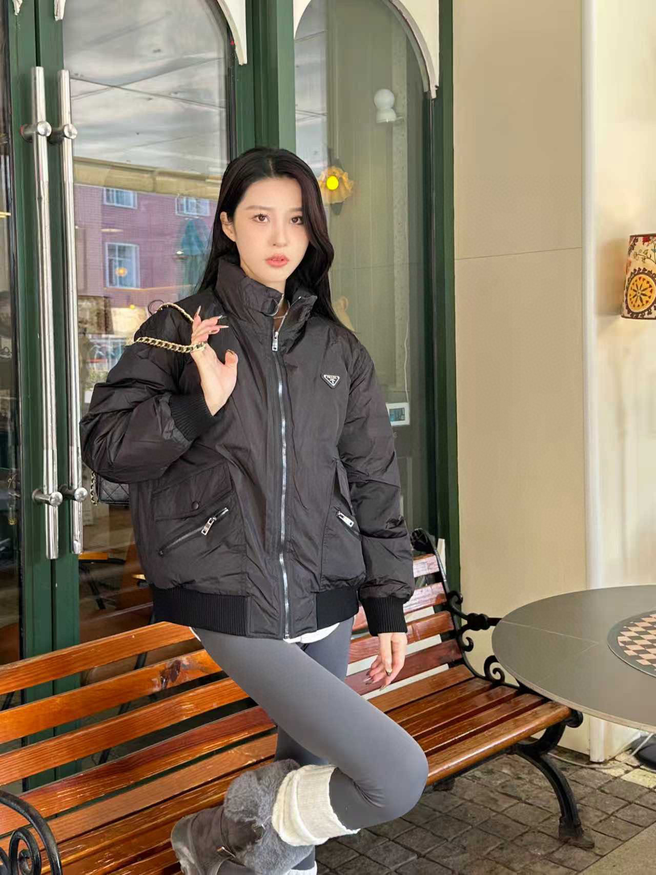 Prada 프라다 하단 플랩 포켓 경량 패딩 점퍼 5