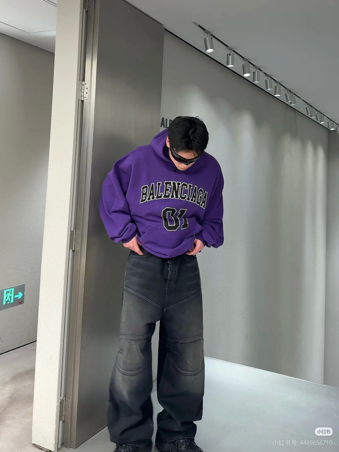 Balenciaga 발렌시아가 01 자수 후드 티셔츠 5