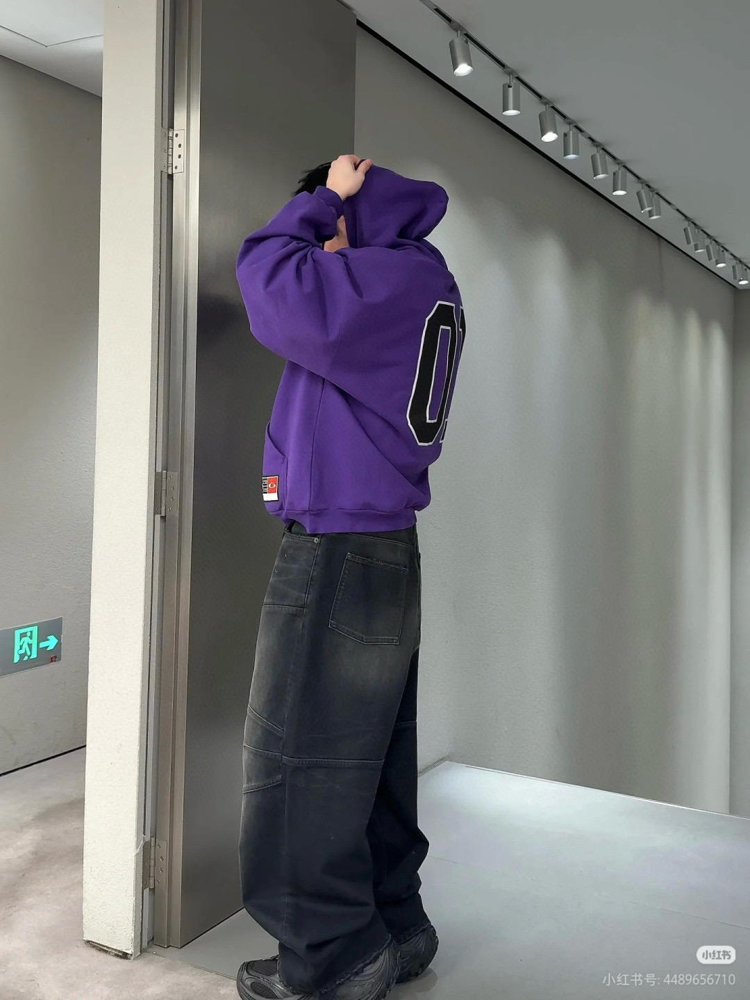 Balenciaga 발렌시아가 01 자수 후드 티셔츠 6