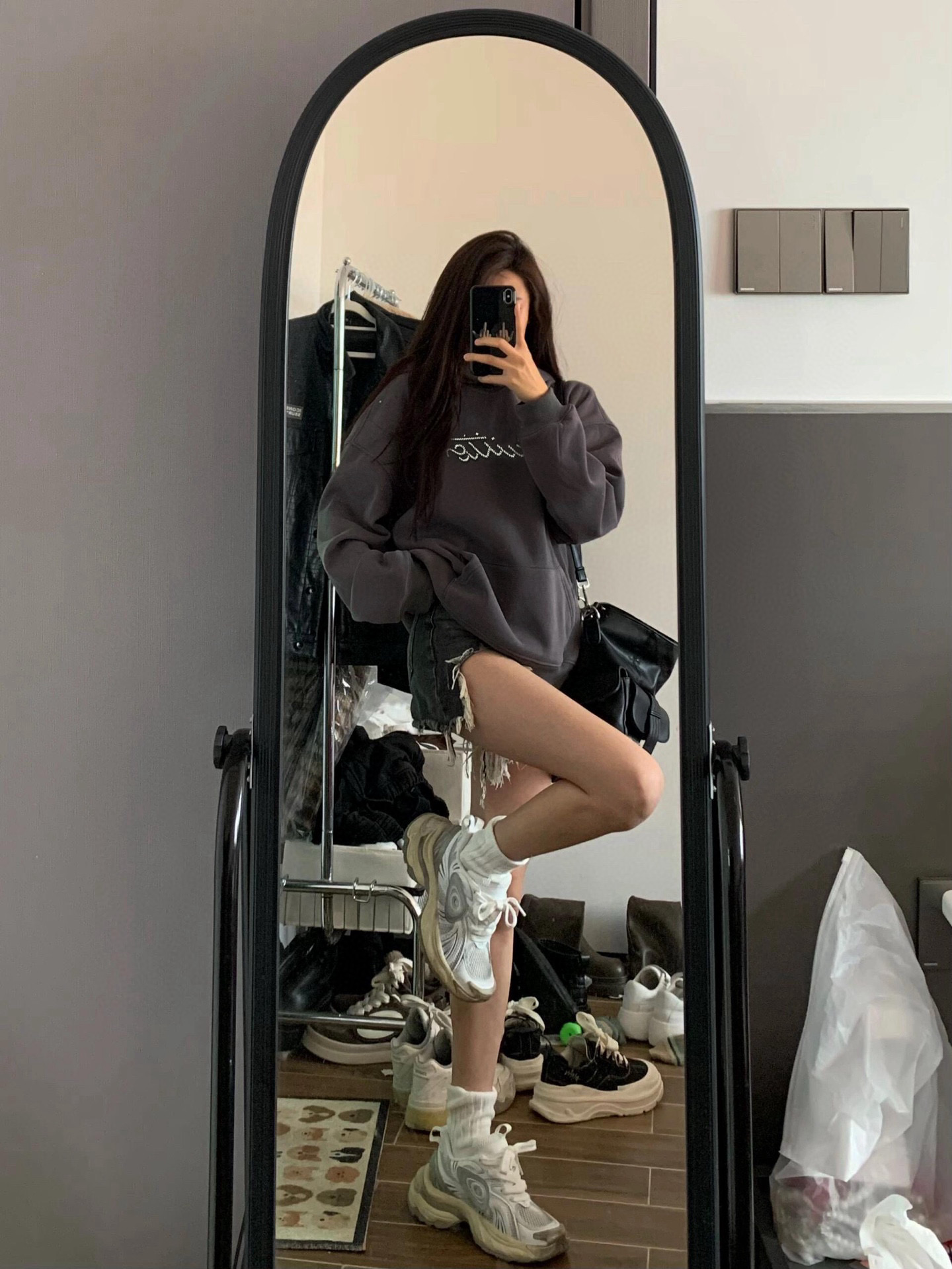 Louis Vuitton 루이비통 루이 비통 진주 장식 로고 후드 티셔츠 6