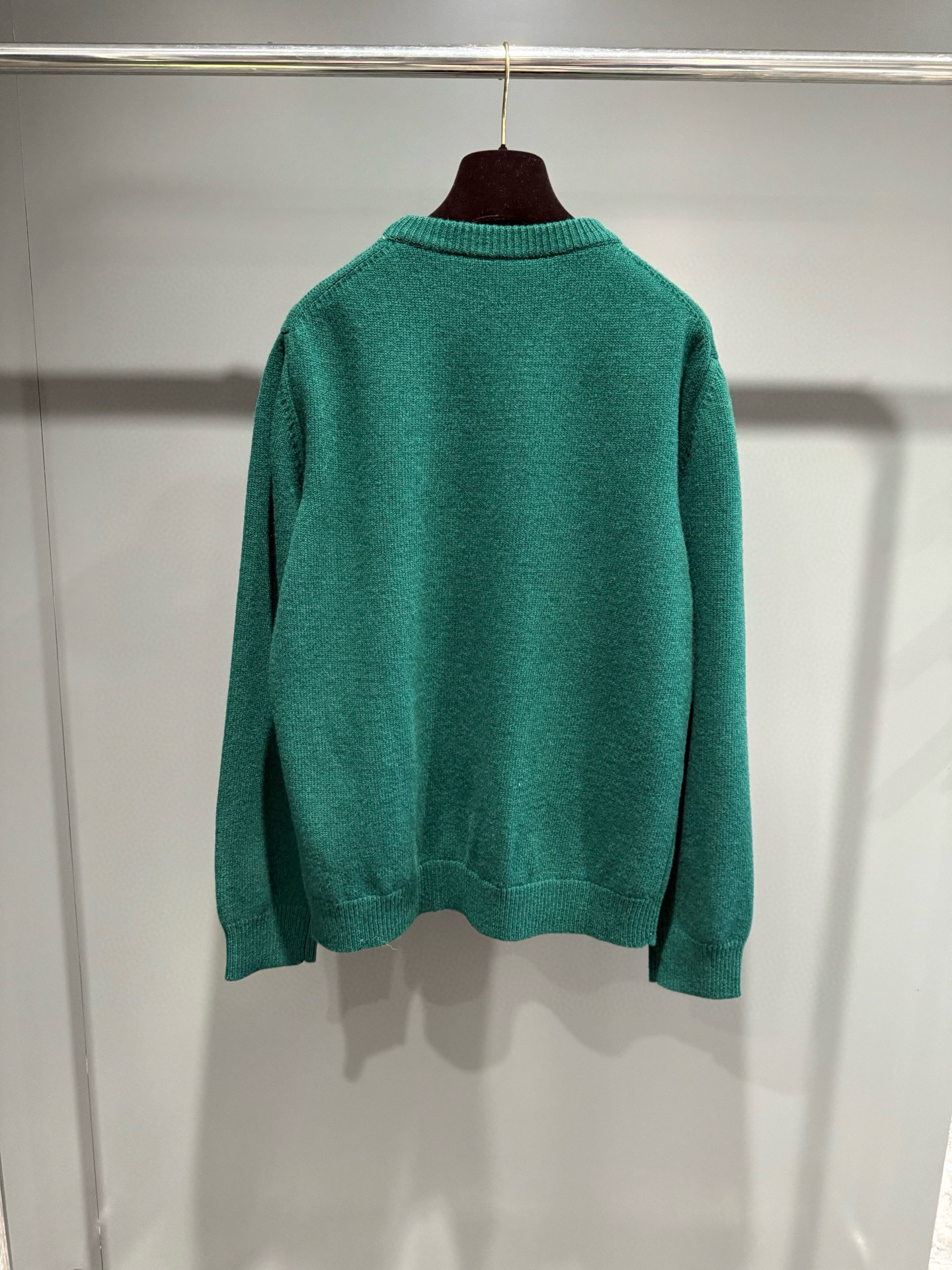 Gucci 구찌 로고 장식 네이비 니트 스웨터 4