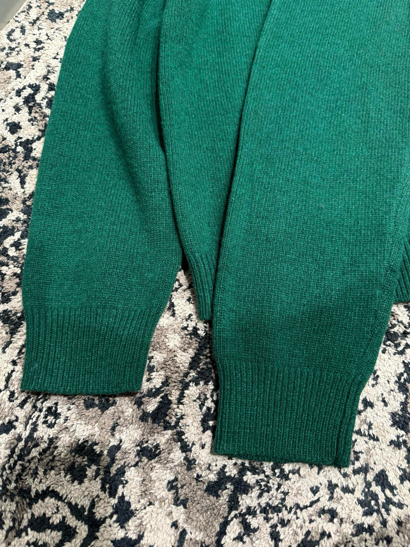 Gucci 구찌 로고 장식 네이비 니트 스웨터 9