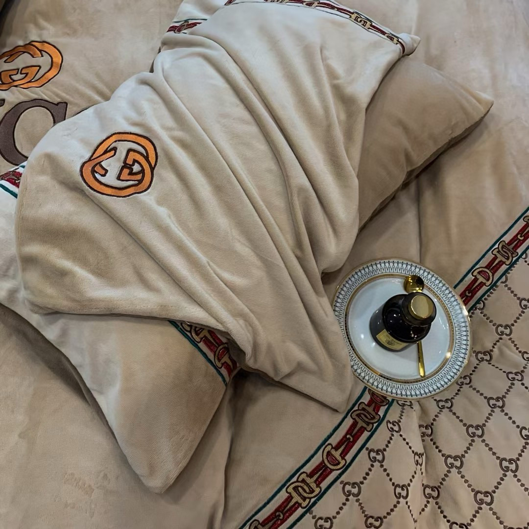 Gucci 구찌 고급 중량 극세사 자수 침구 세트 9