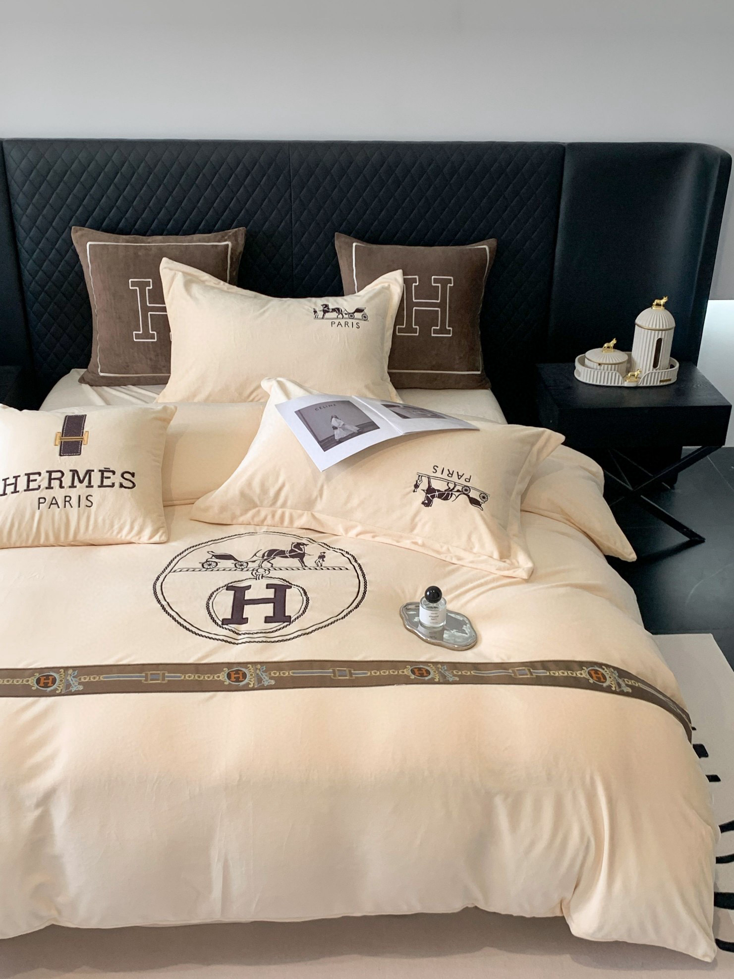 Hermes 에르메스 자수 로고 극세사 침구 세트 4