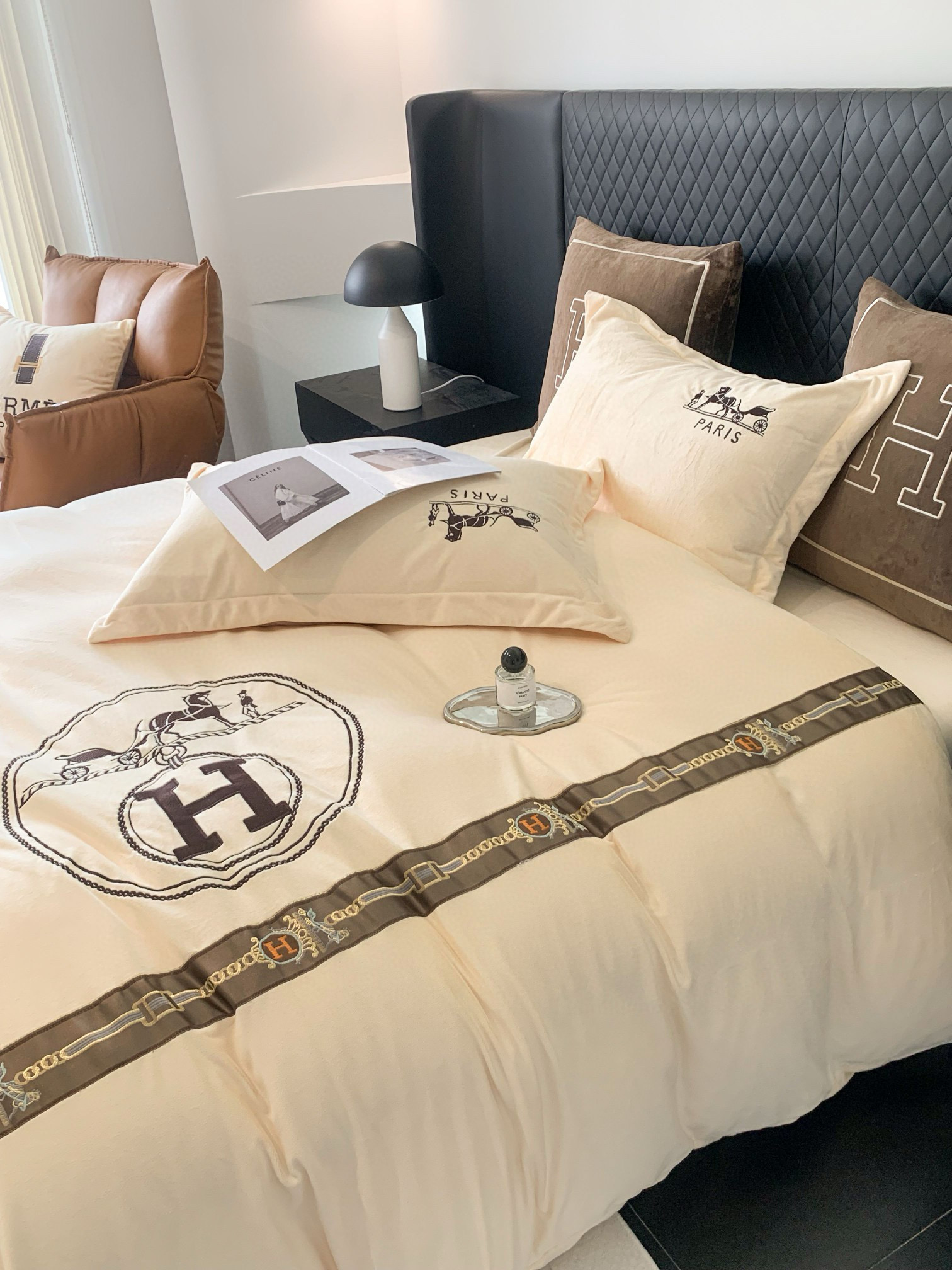Hermes 에르메스 자수 로고 극세사 침구 세트 5
