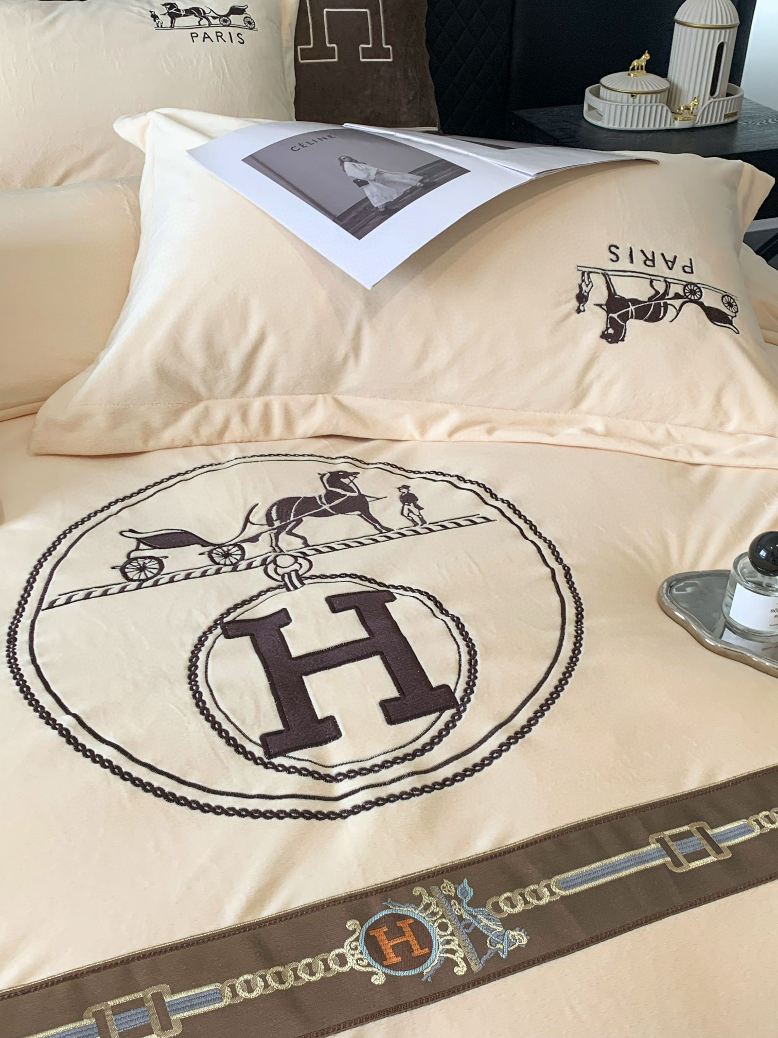 Hermes 에르메스 자수 로고 극세사 침구 세트 7