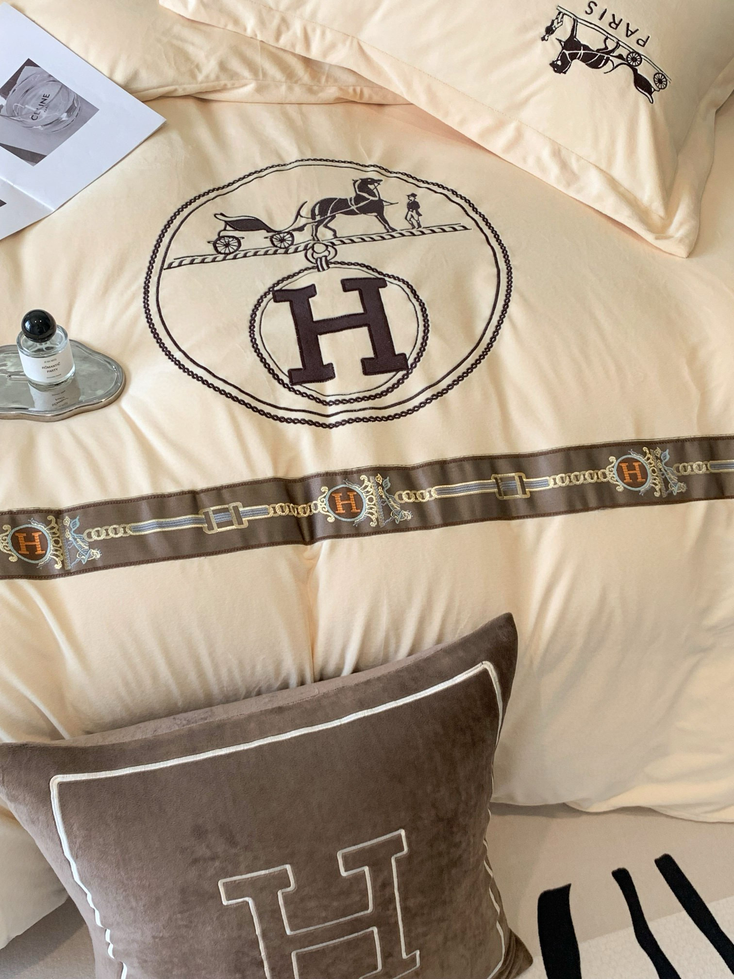 Hermes 에르메스 자수 로고 극세사 침구 세트 8