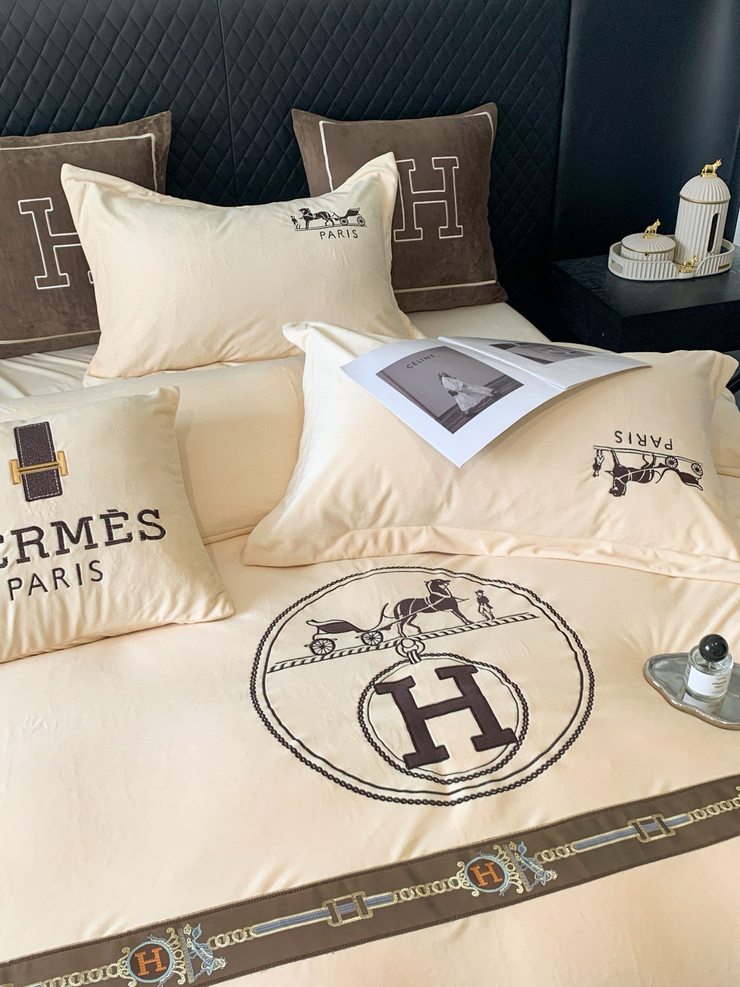 Hermes 에르메스 자수 로고 극세사 침구 세트 9