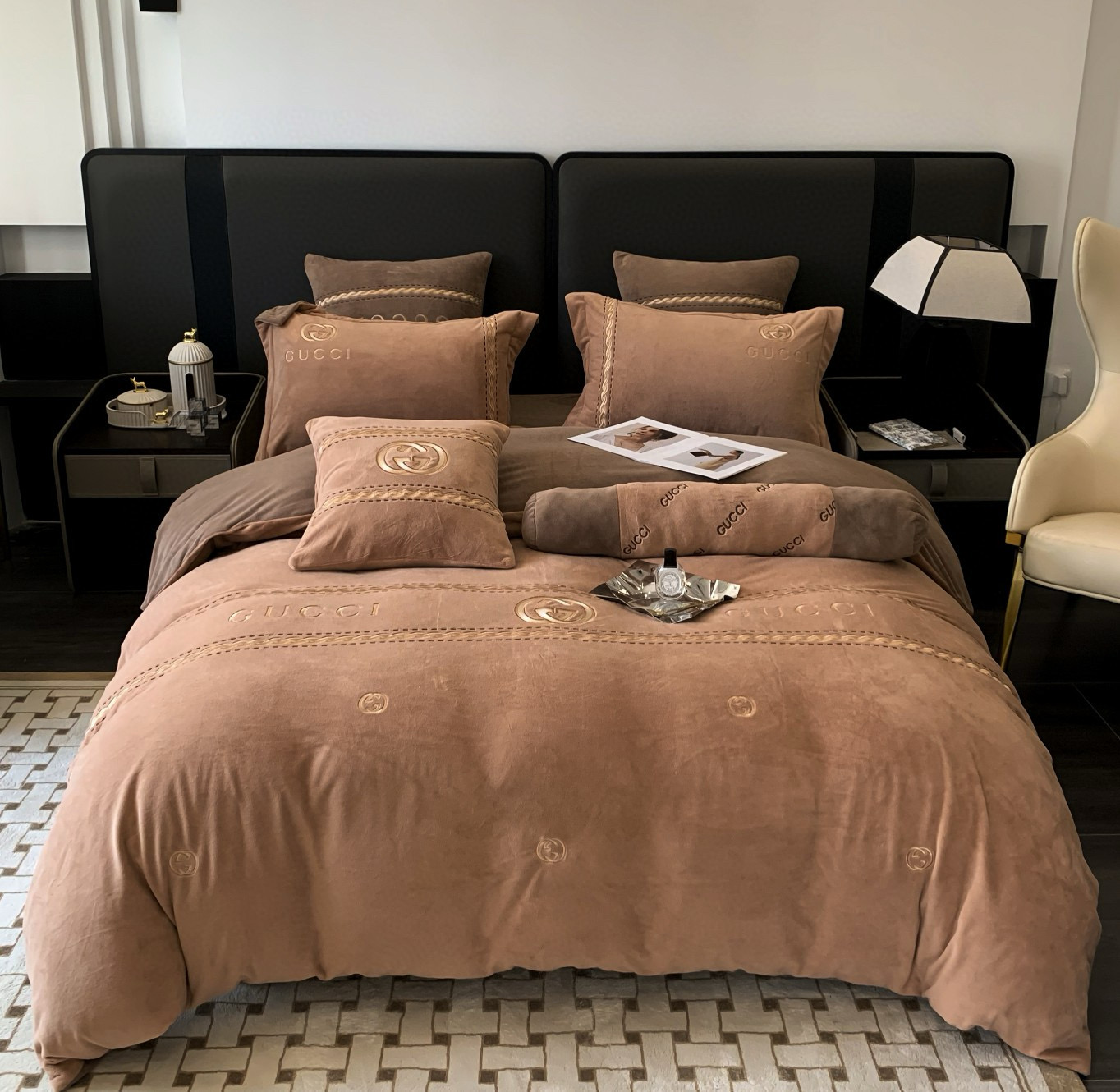 Gucci 구찌 고중량 아기벨벳 자수 침구세트 1