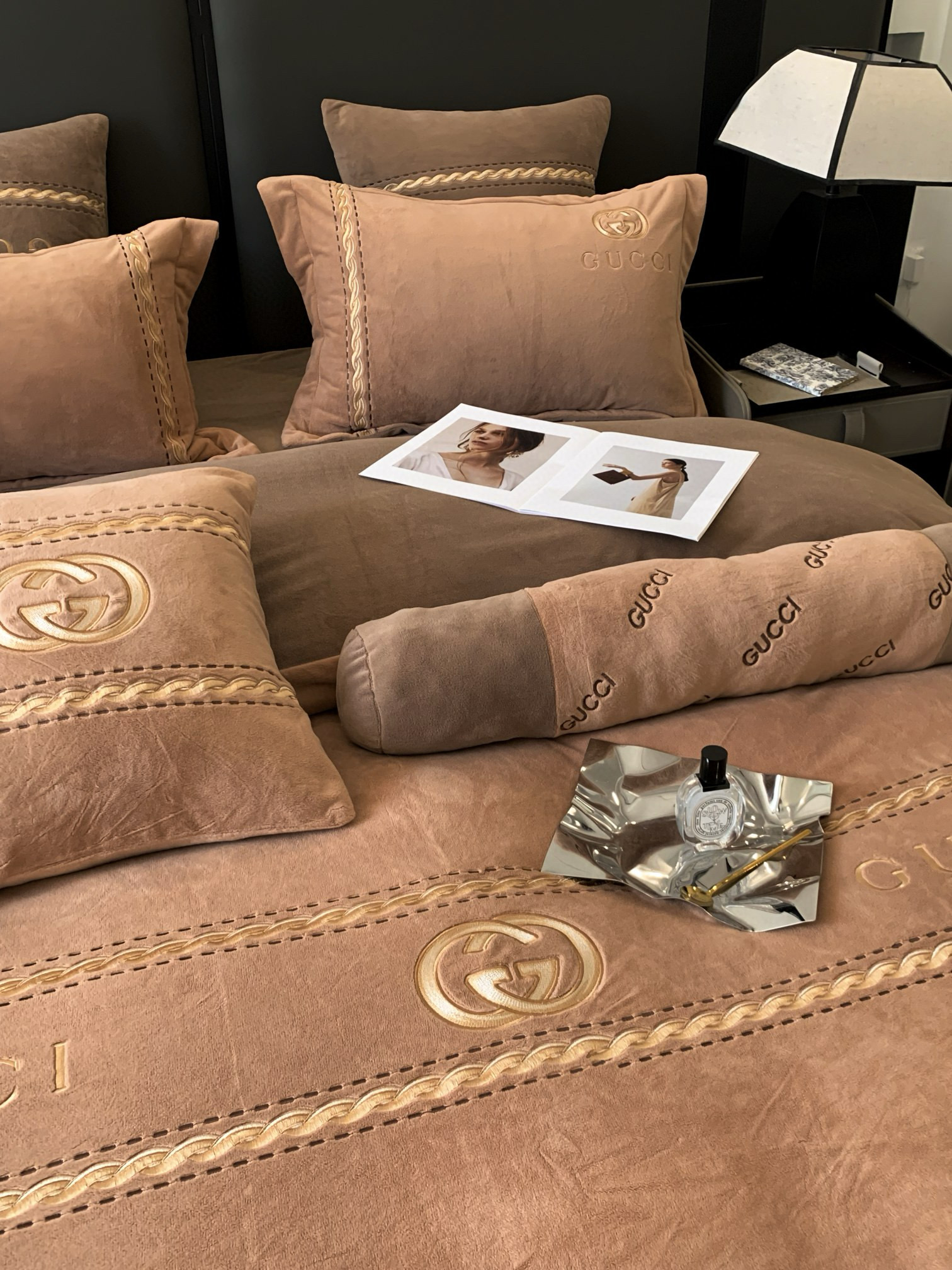 Gucci 구찌 고중량 아기벨벳 자수 침구세트 7