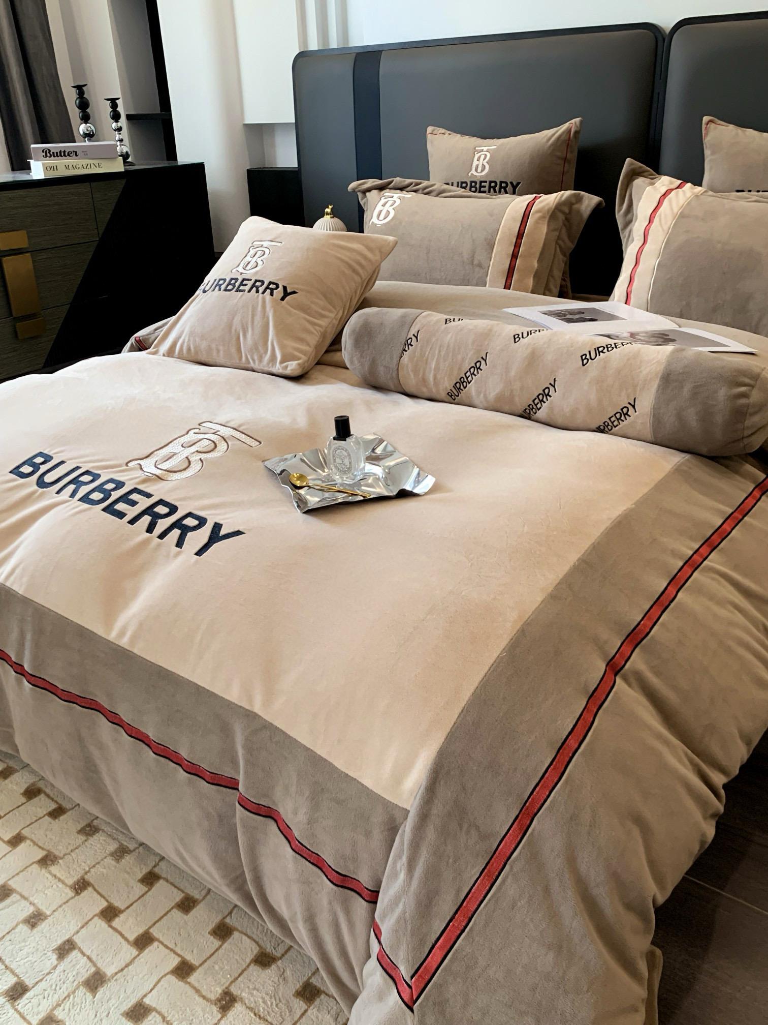 Burberry 버버리 고중량 아기벨벳 자수 침구세트 3