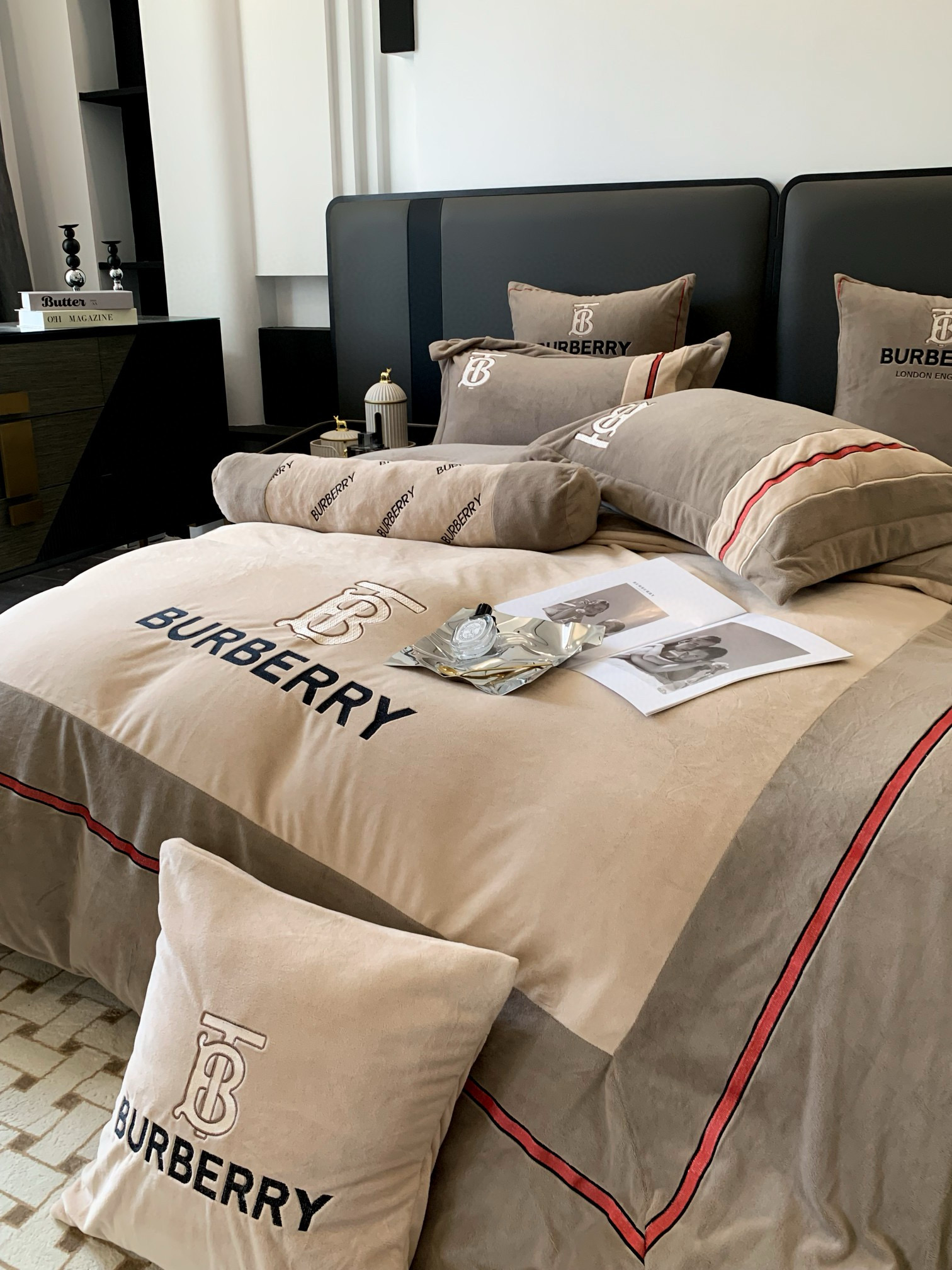 Burberry 버버리 고중량 아기벨벳 자수 침구세트 4
