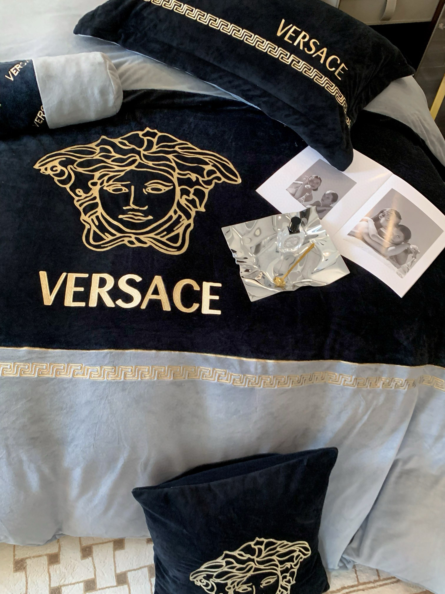 Versace 베르사체 메두사 자수 극세사 침구세트 5