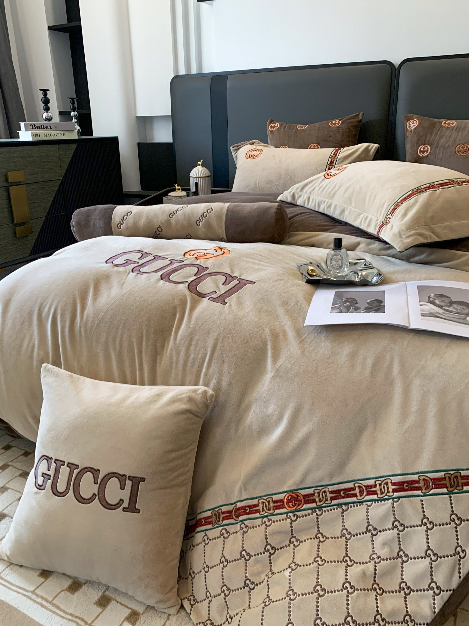 Gucci 구찌 로고 자수 고중량 극세사 침구 세트 4