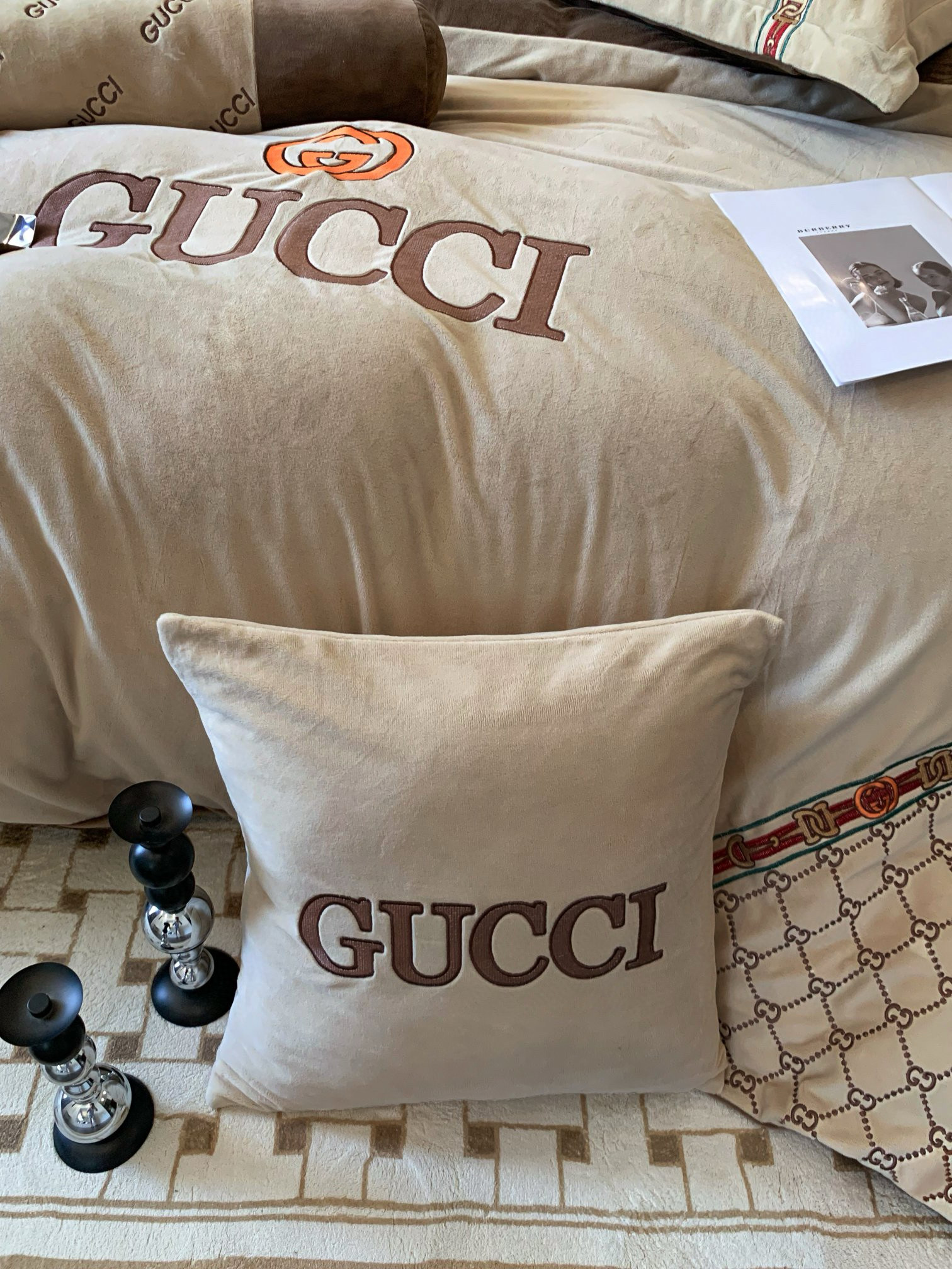Gucci 구찌 로고 자수 고중량 극세사 침구 세트 6