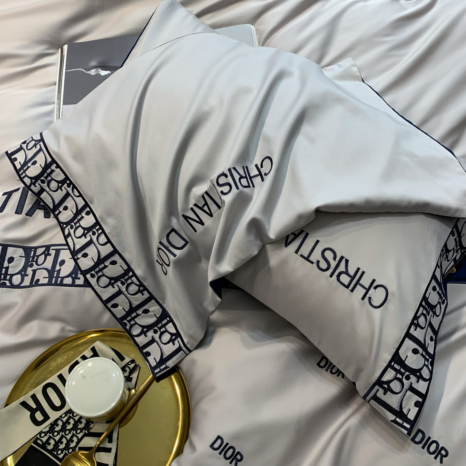 Christian Dior 크리스찬 디올 벨트 패턴 사면 침구 4종 세트 8