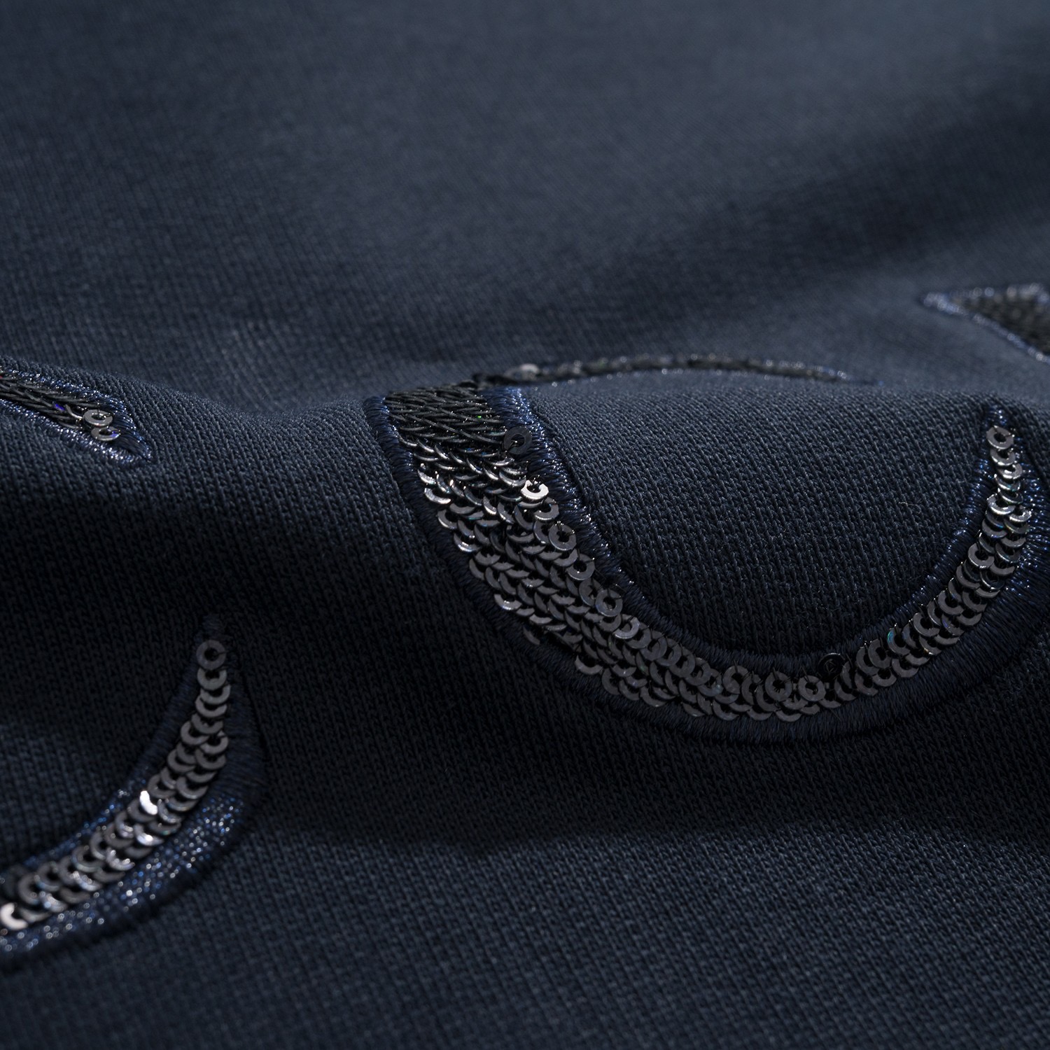 GUCCI 구찌 FW2024 크리스탈 자수 스웨트셔츠 13