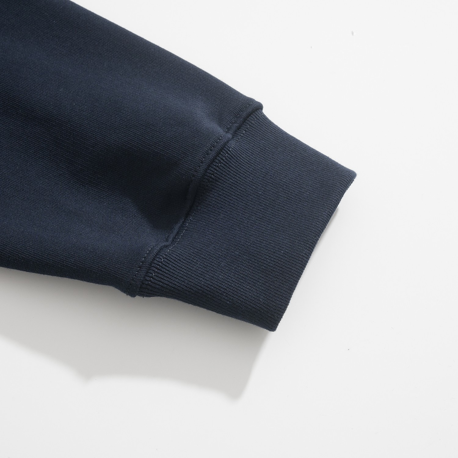 GUCCI 구찌 FW2024 크리스탈 자수 스웨트셔츠 16