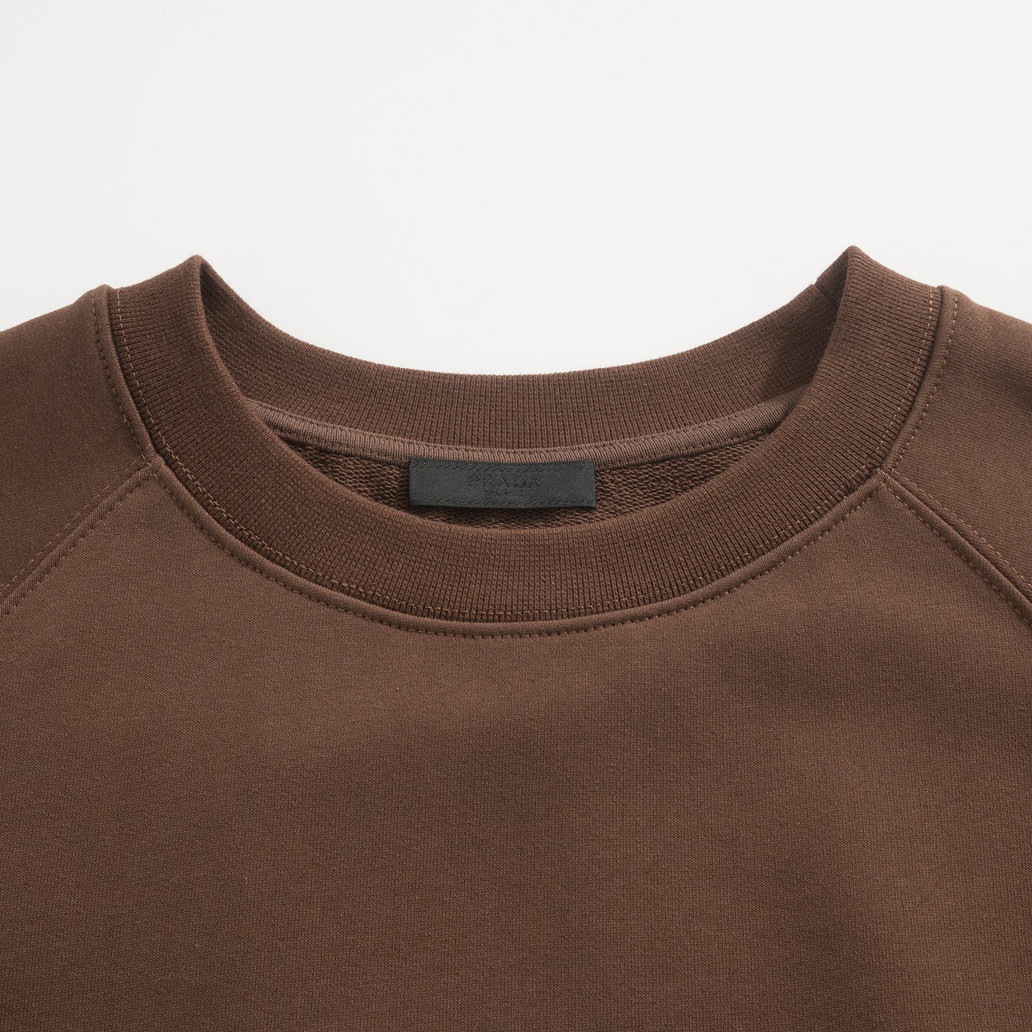 PRADA 프라다 2025FW 브라운 삼각 로고 스웨트셔츠 12