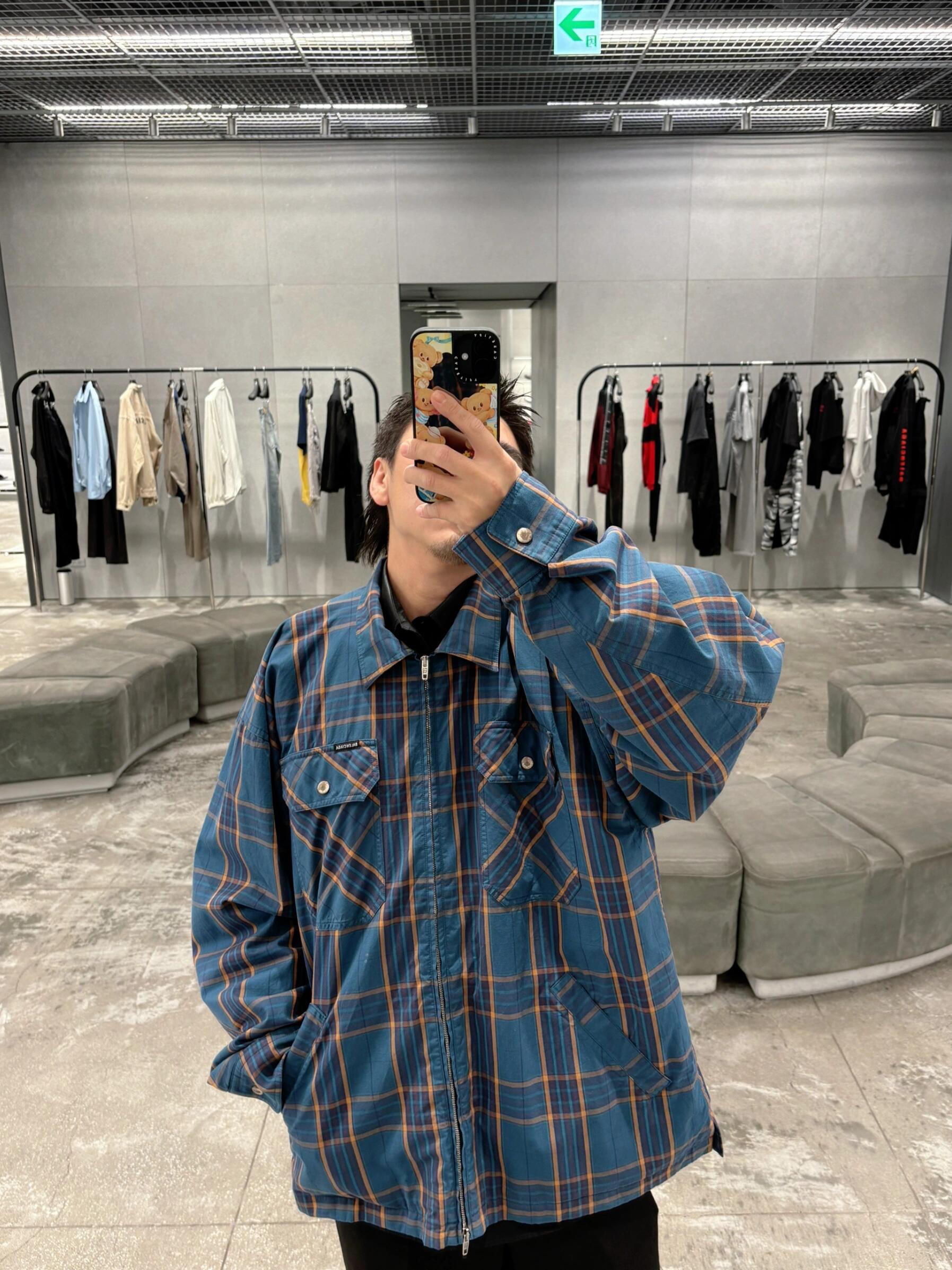 BALENCIAGA 발렌시아가 FW2025 체크 패턴 면 셔츠 2