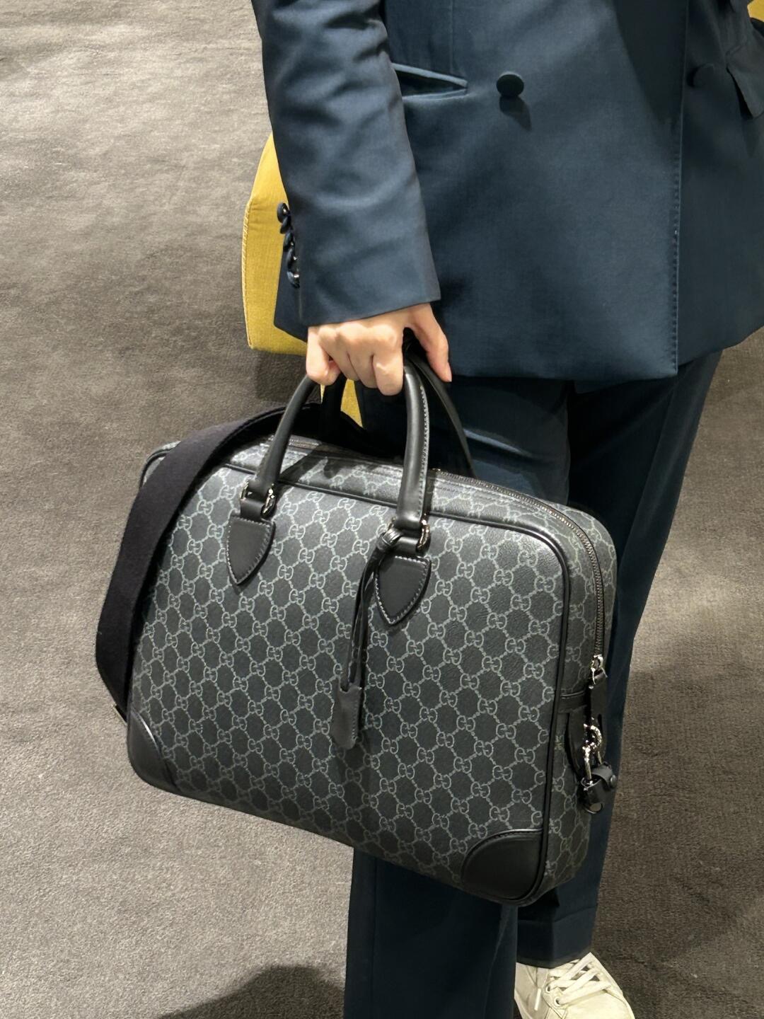 GUCCI 구찌 GG 엠블럼 중형 서류가방 40cm 2