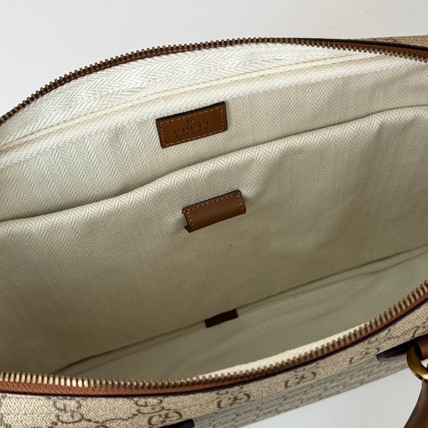 GUCCI 구찌 GG 엠블럼 서류가방 40cm 19