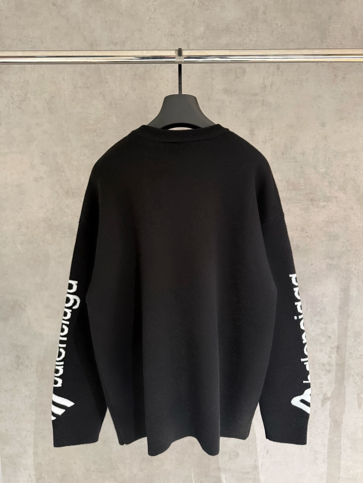 BALENCIAGA 발렌시아가 FW2025 스포츠 아이콘 양모 스웨터 2