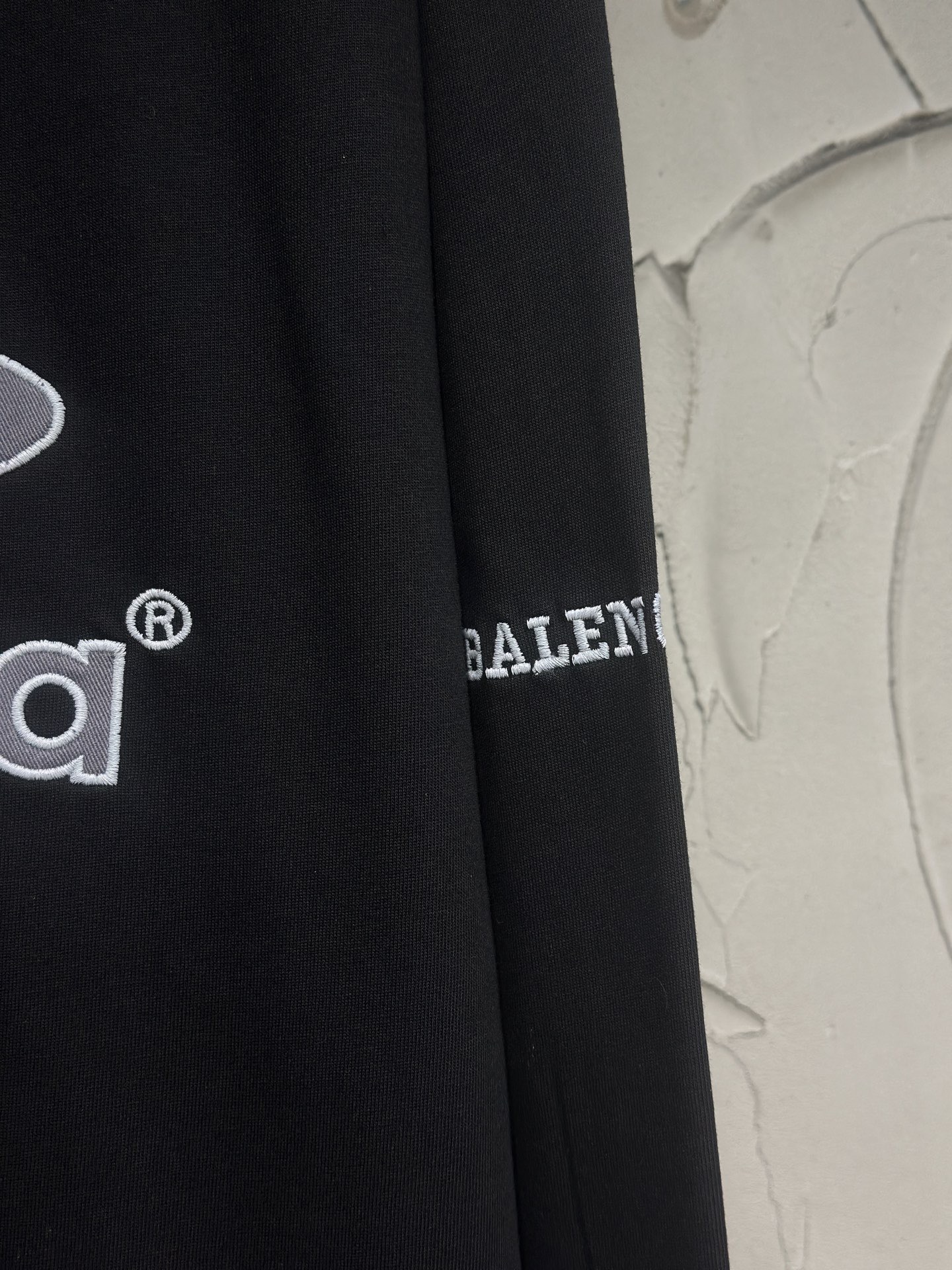 BALENCIAGA 발렌시아가 SS2025 풋볼 스타일 긴팔 티셔츠 3