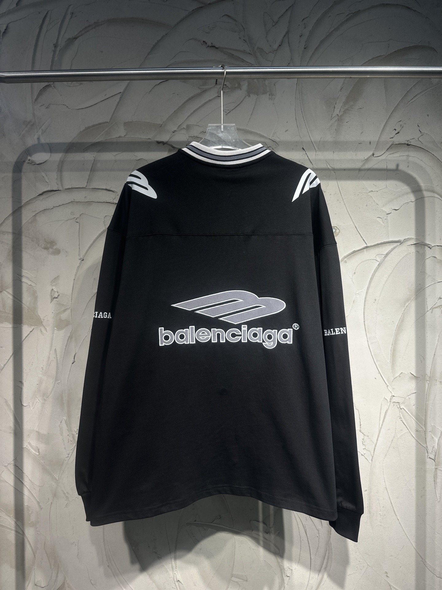 BALENCIAGA 발렌시아가 SS2025 풋볼 스타일 긴팔 티셔츠 8