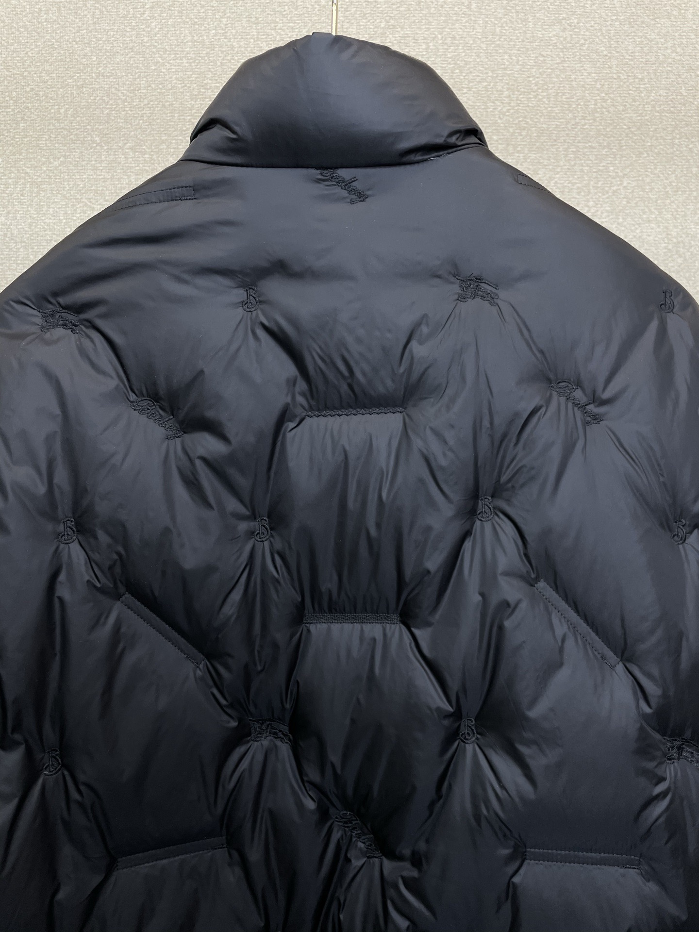 BURBERRY 버버리 FW2023 클래식 다운 재킷 4