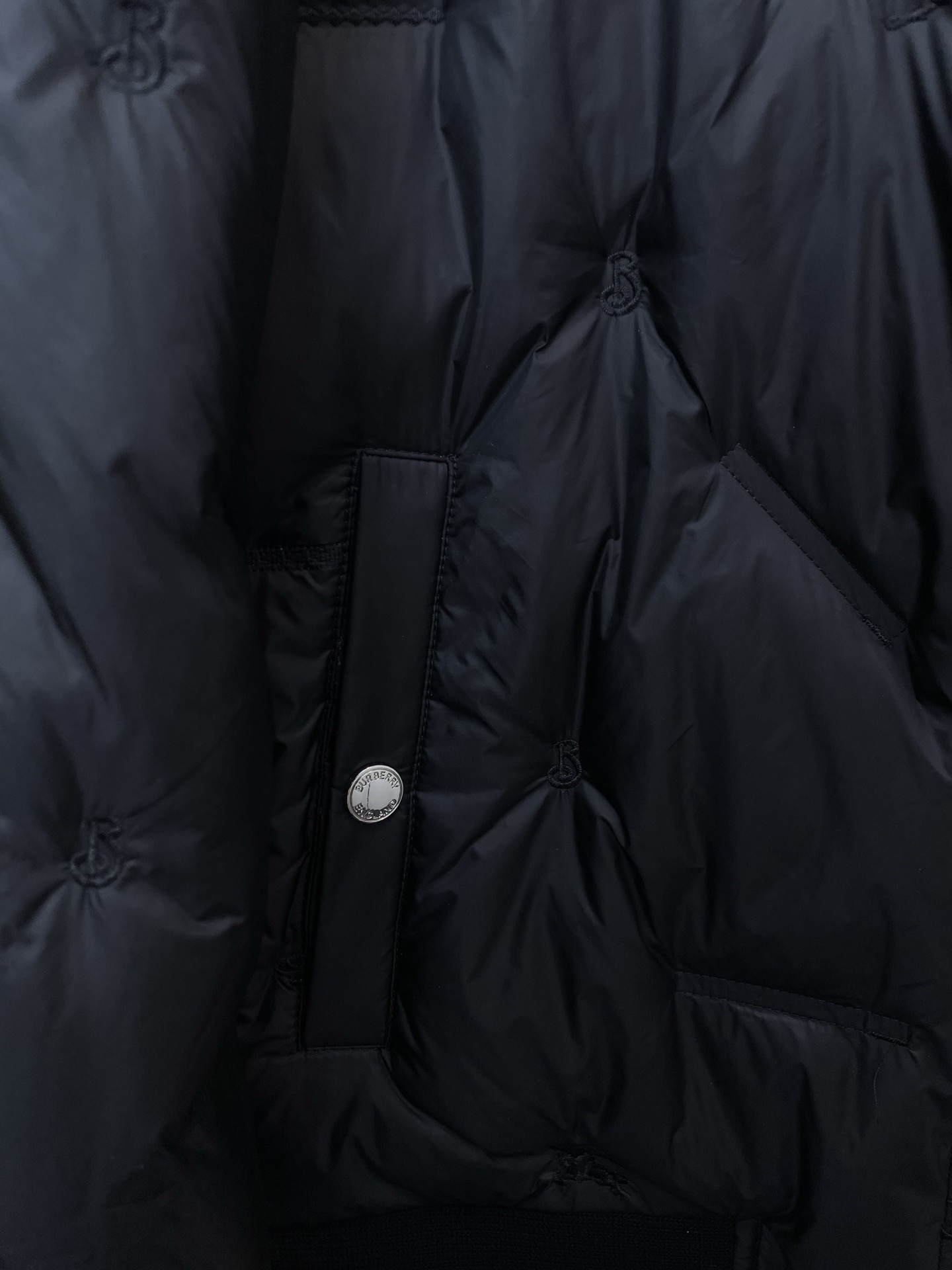 BURBERRY 버버리 FW2023 클래식 다운 재킷 8