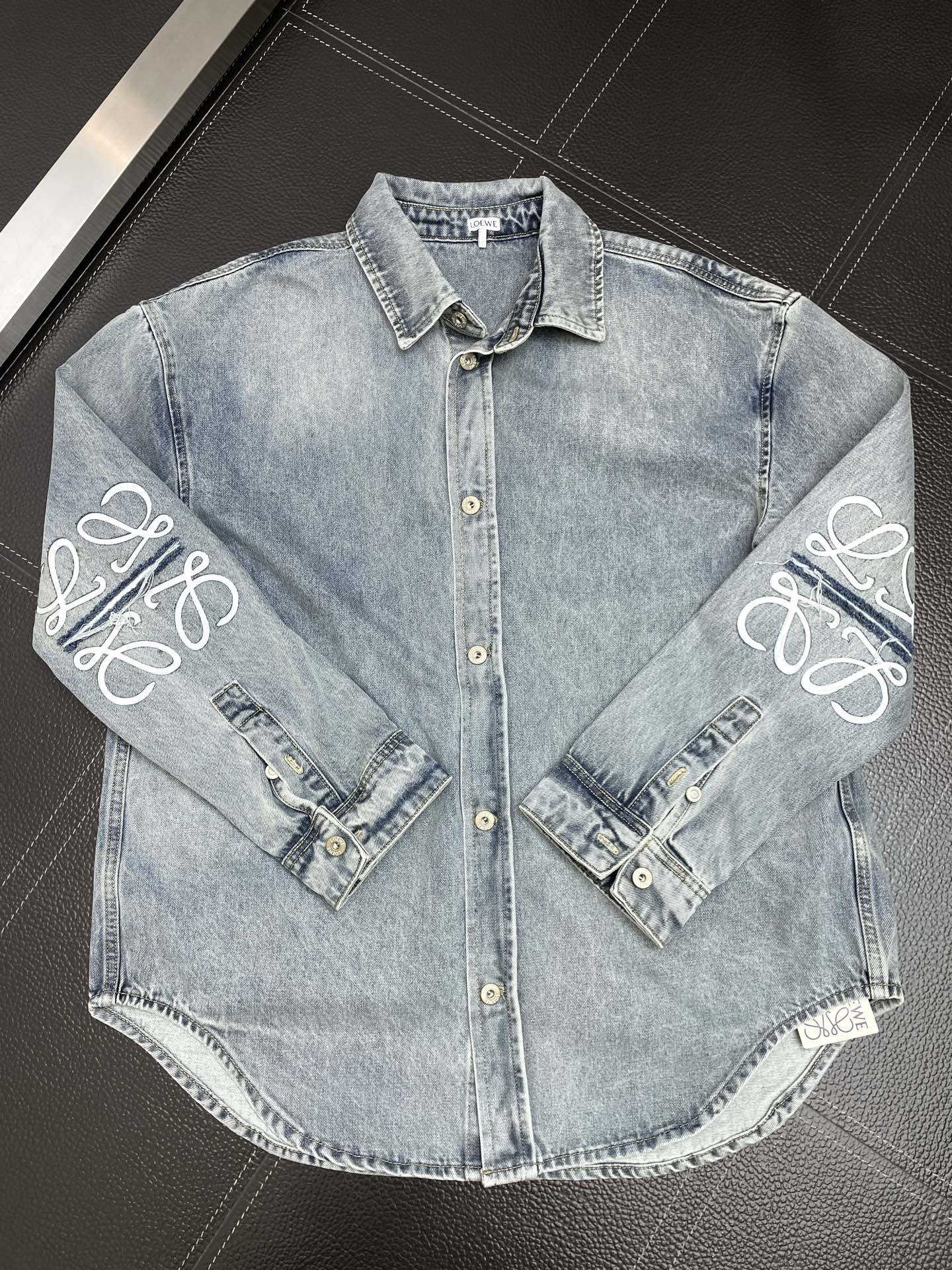 LOEWE 로에베 FW2024 데님 자수 셔츠 5