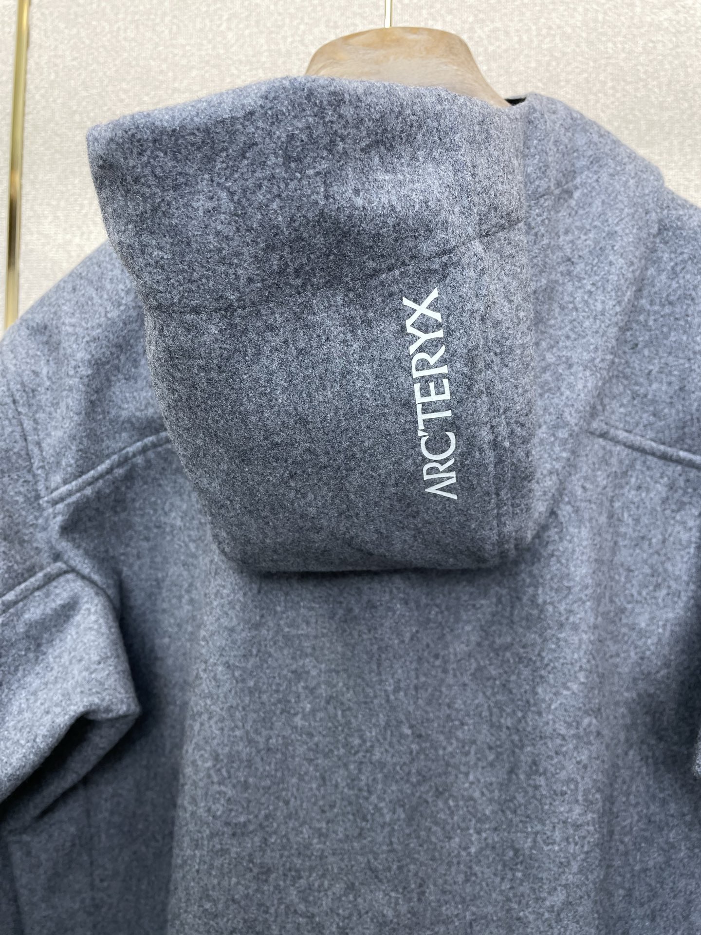 ARC'TERYX 아크테릭스 FW2024 양모 혼방 후드 재킷 5