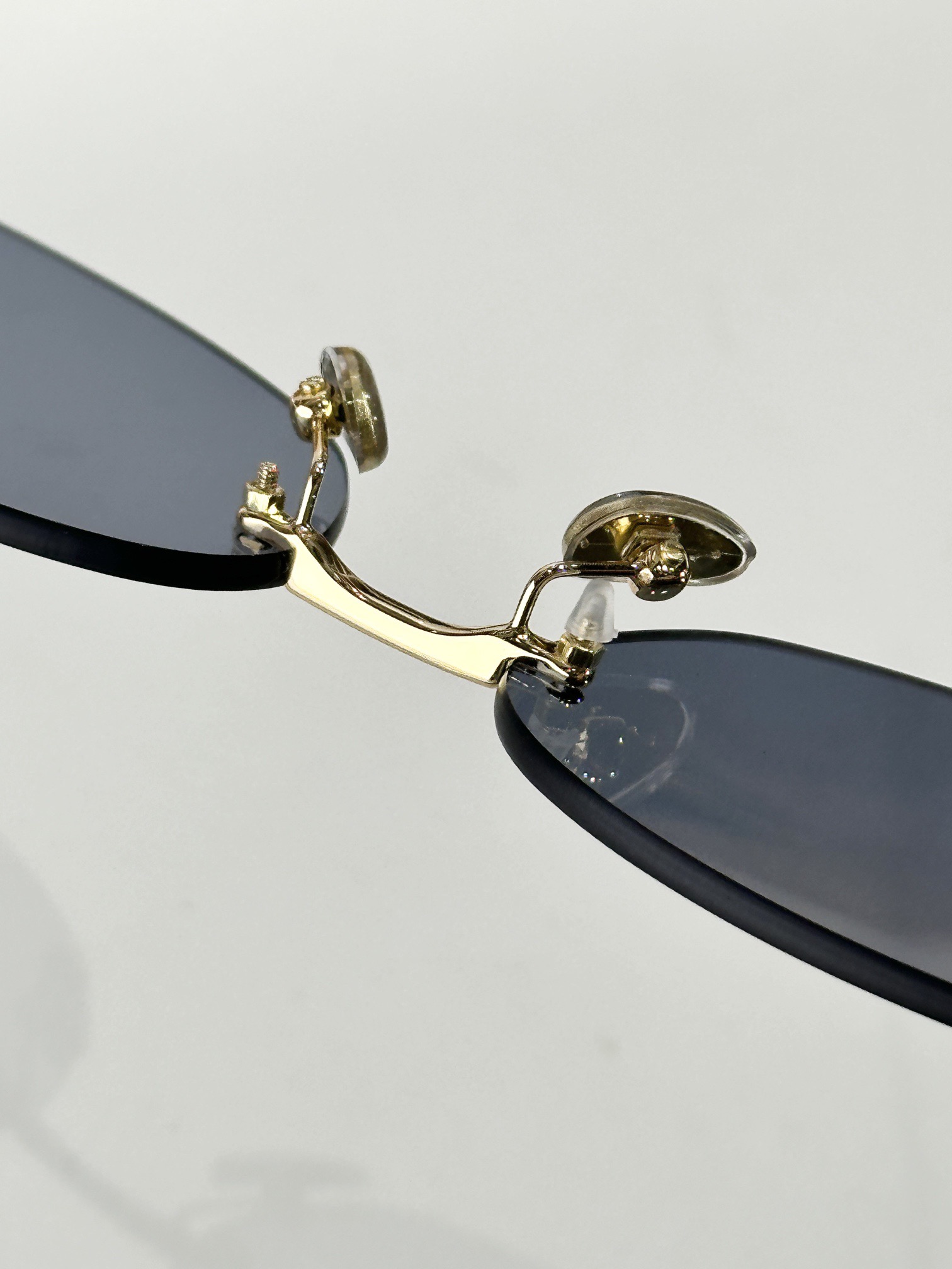 LOUIS VUITTON 루 비통 림리스 메탈 선글라스 6