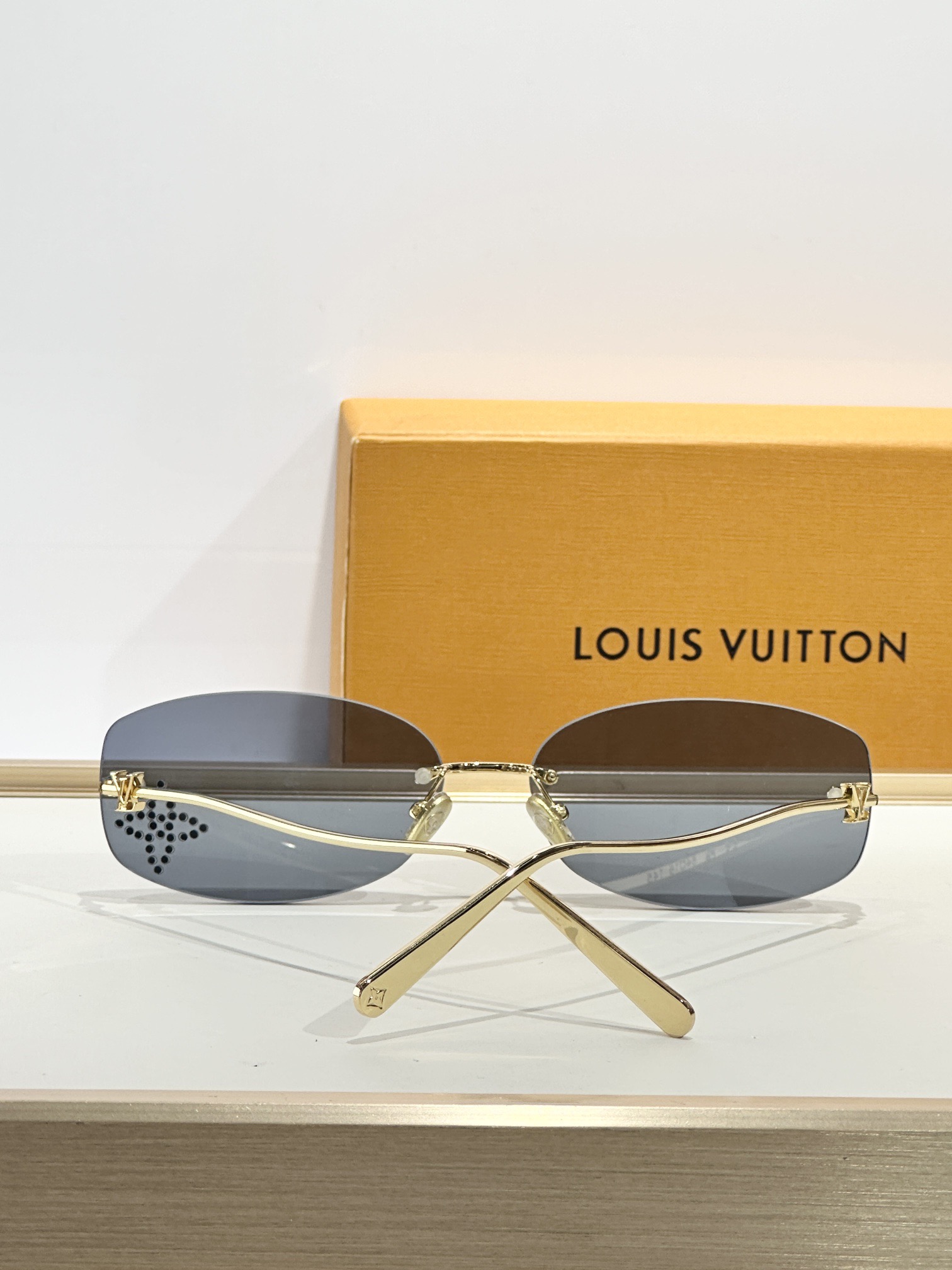 LOUIS VUITTON 루 비통 림리스 메탈 선글라스 9