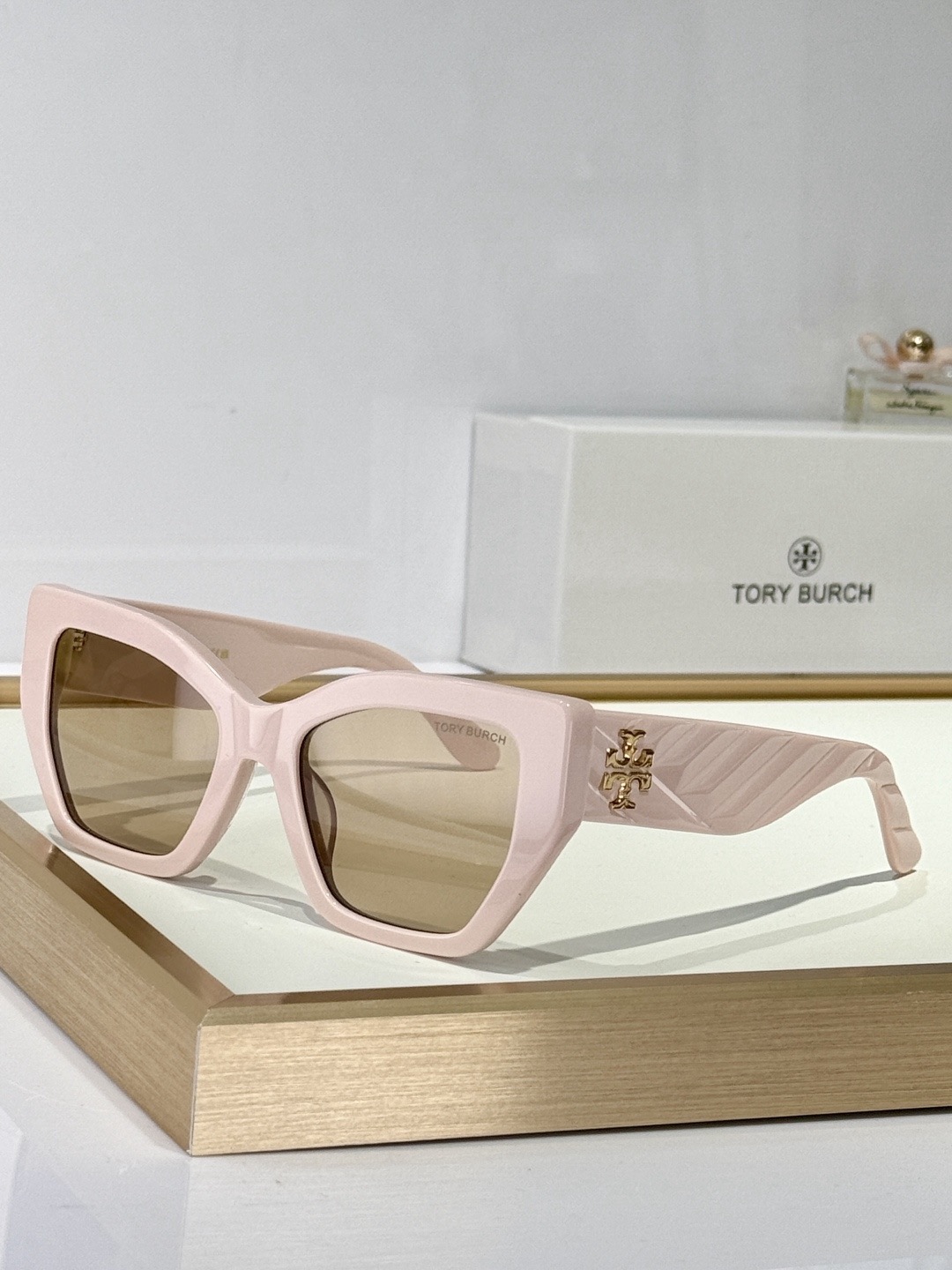TORY BURCH 토리버치 로고 플레이트 스퀘어 선글라스 8