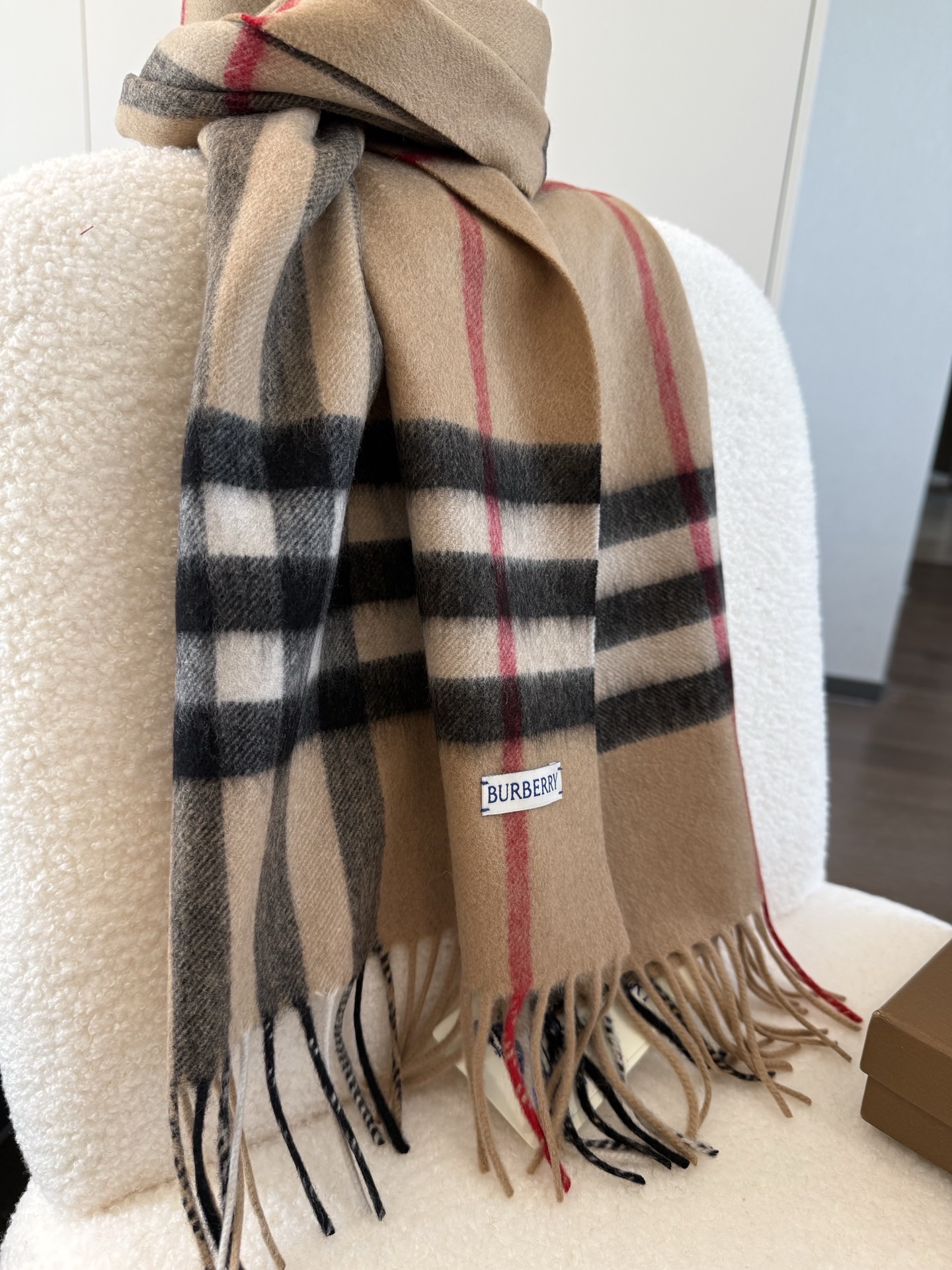 BURBERRY 버버리 클래식 체크 머플러 9