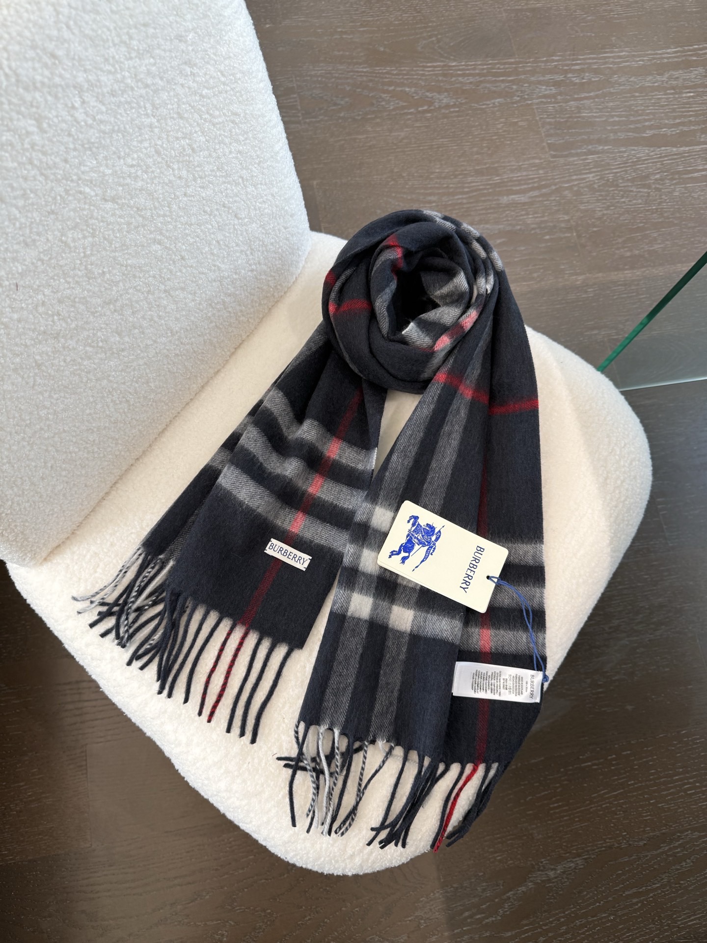 BURBERRY 버버리 클래식 체크 머플러 네이비 8