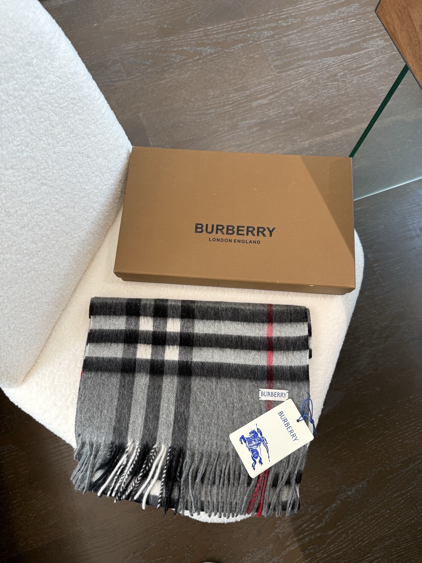 BURBERRY 버버리 클래식 체크 머플러 그레이 3