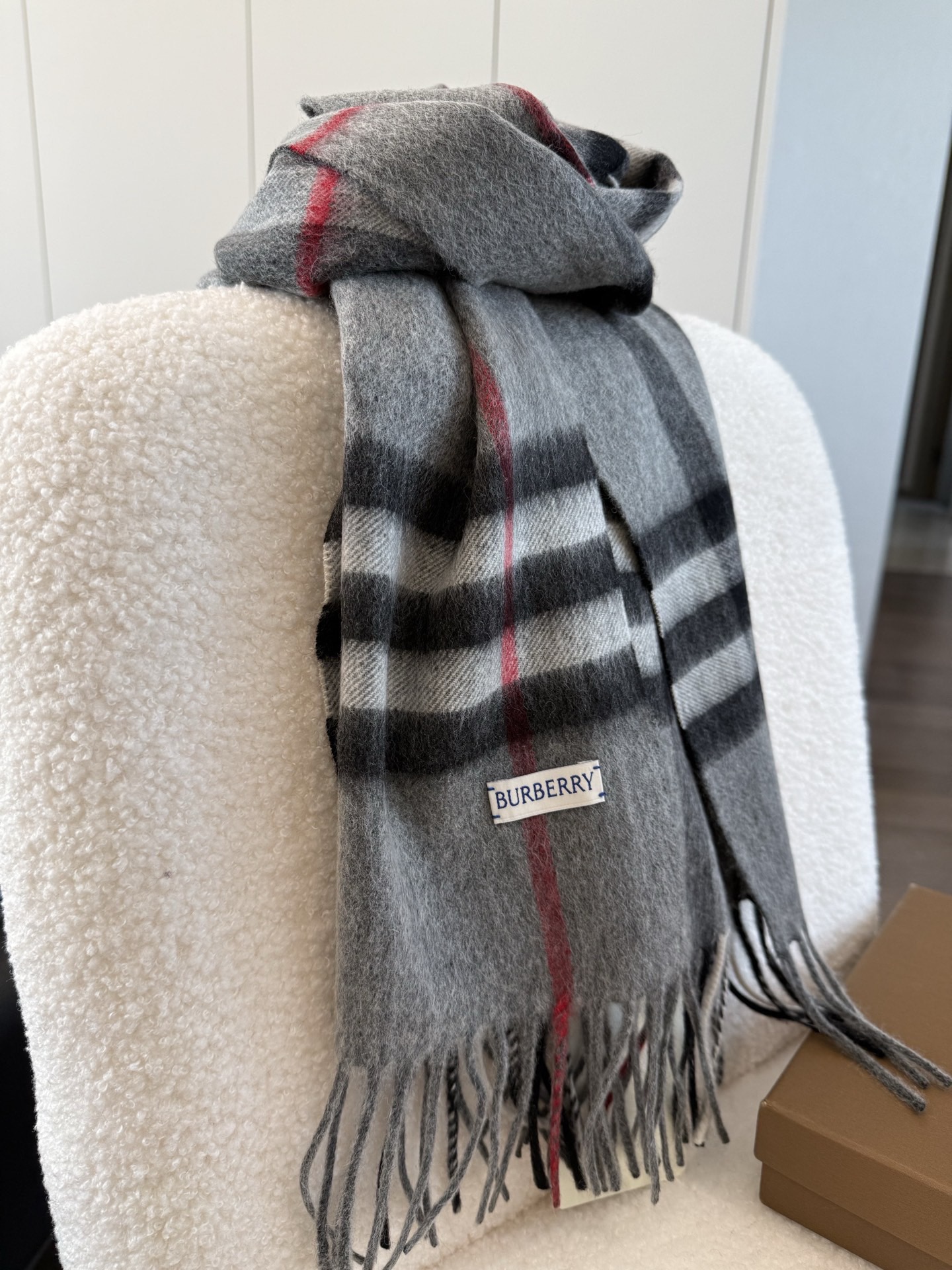 BURBERRY 버버리 클래식 체크 머플러 그레이 7