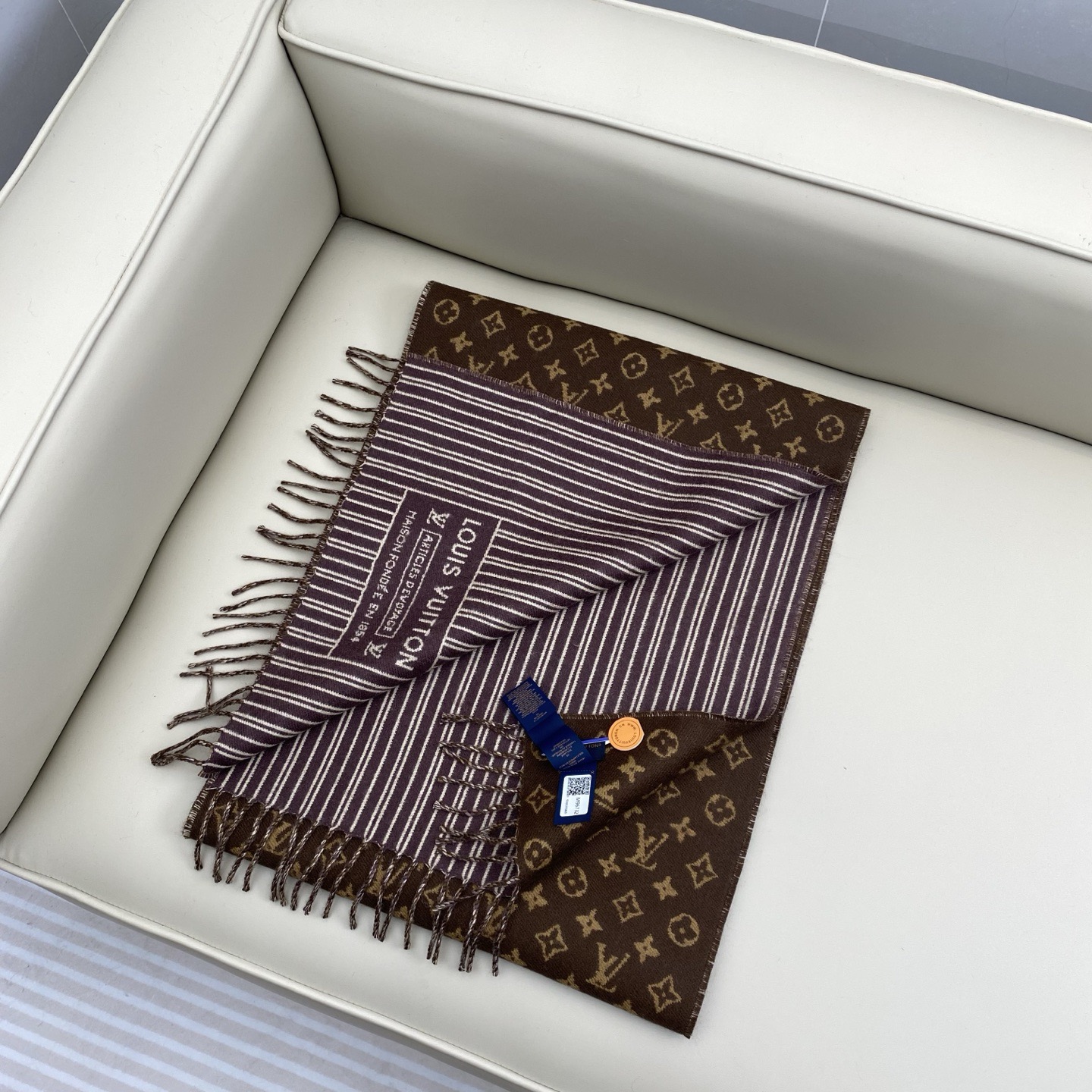 LOUIS VUITTON 루이비통 모노그램 스트라이프 머플러 브라운 3