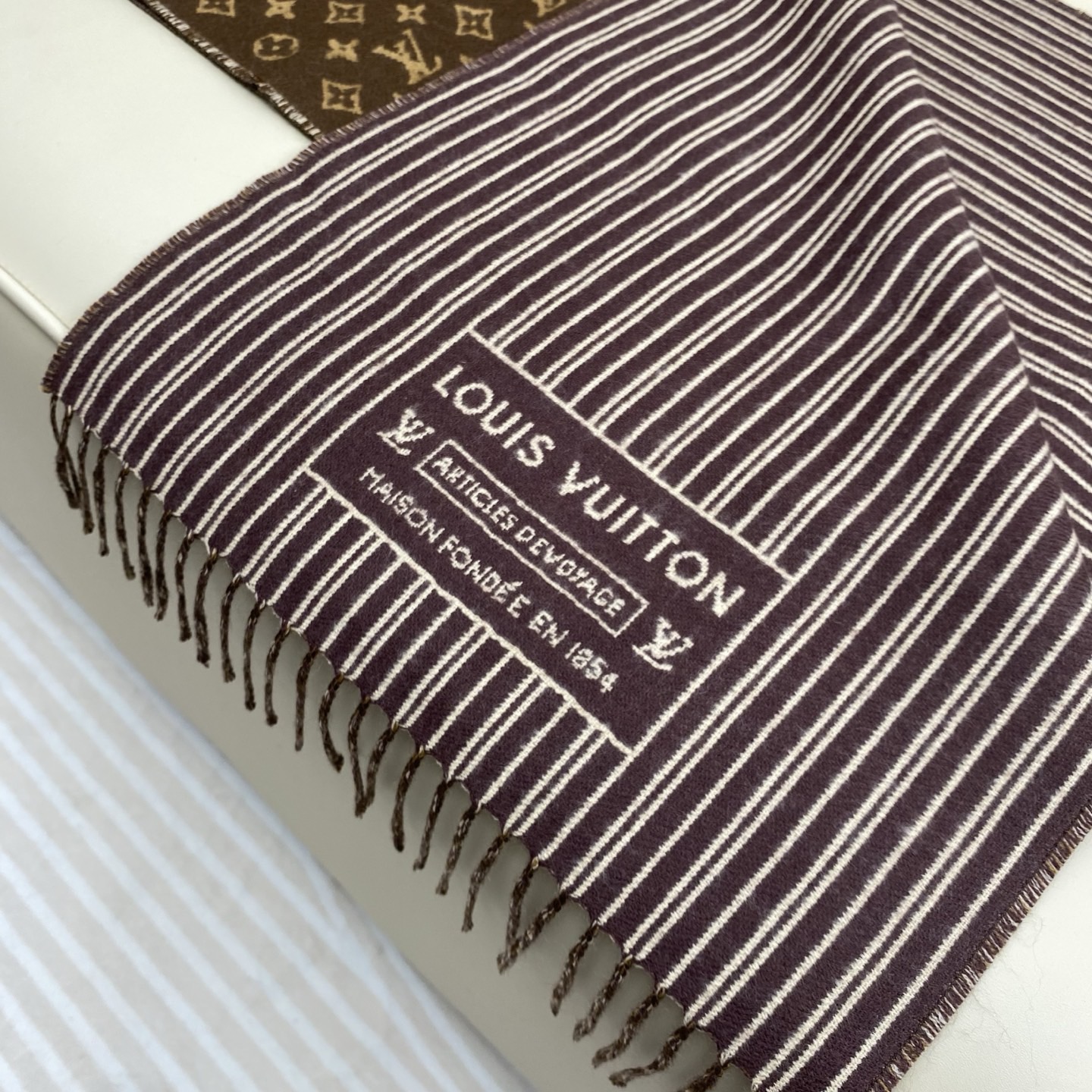 LOUIS VUITTON 루이비통 모노그램 스트라이프 머플러 브라운 5