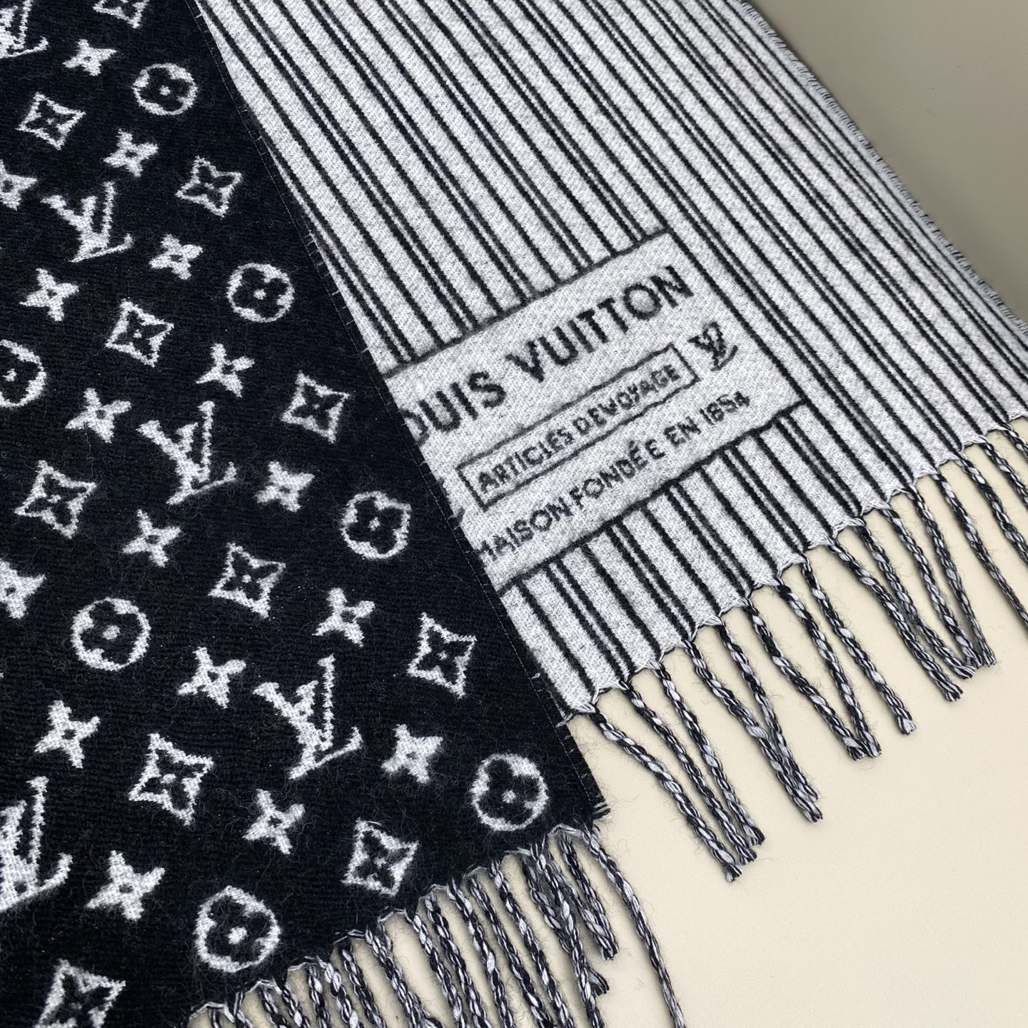 LOUIS VUITTON 루이비통 모노그램 네버풀 머플러 9