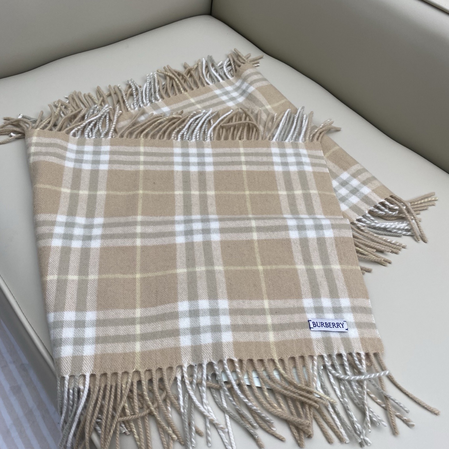 BURBERRY 버버리 체크 패턴 양모 머플러 9