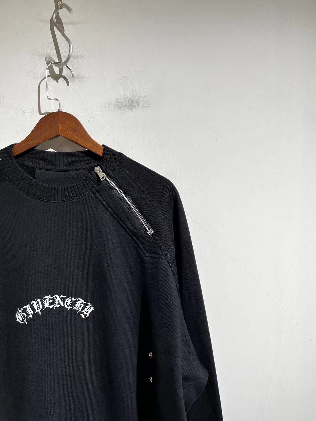 GIVENCHY 지방시 FW2023 로고 자수 스웨트셔츠 6