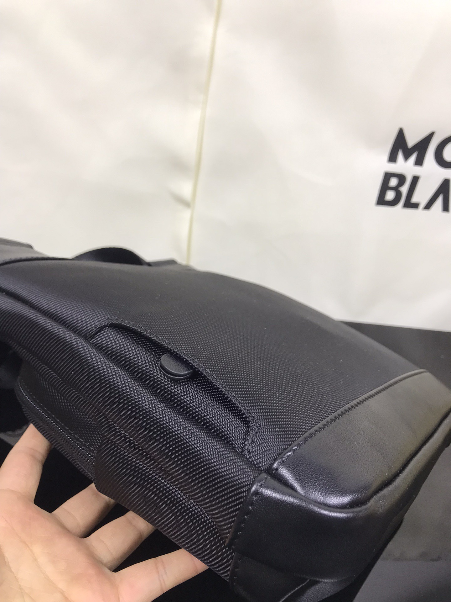 MontBlanc 몽블랑 크로스백 MB118254 25cm 7